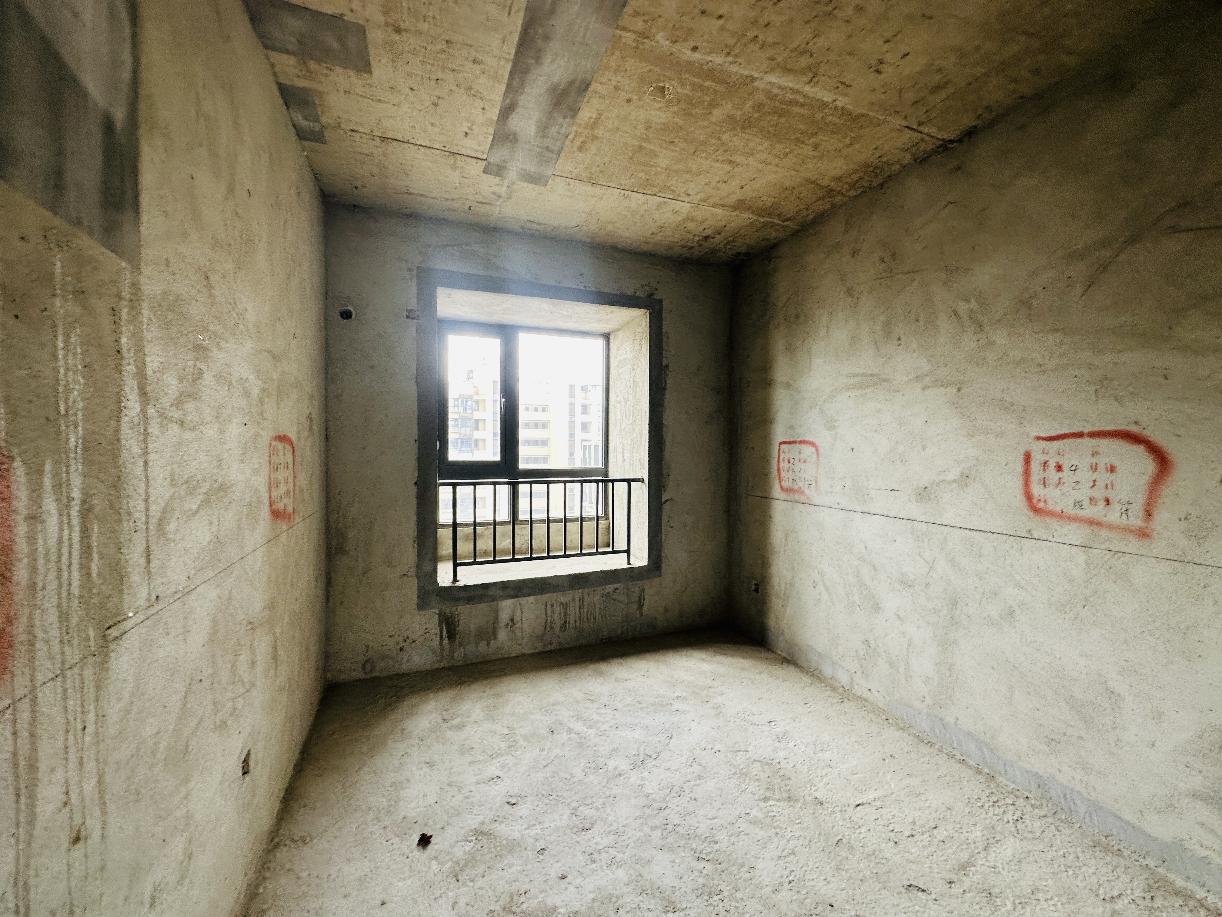 万达广场骏豪仕家(万达公馆) 3室2厅2卫 170.0万 万达广场骏豪仕家(万达公馆) 3室2厅2卫 170.0万卧室