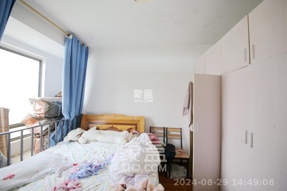 新华都万家城  3室2厅2卫   2300.00元/月室内图
