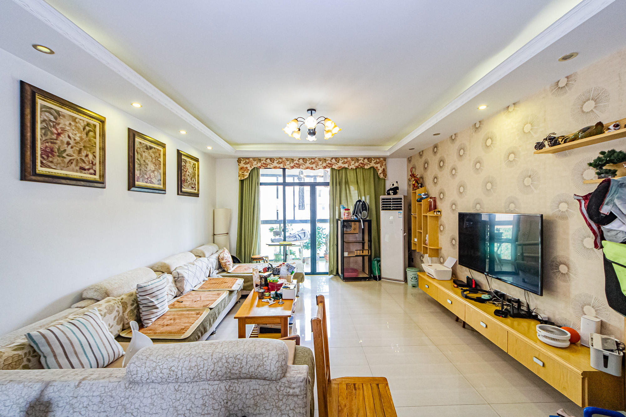 湘江世纪城达江苑 3室2厅2卫 108.0万 湘江世纪城达江苑 3室2厅2卫 108.0万客厅