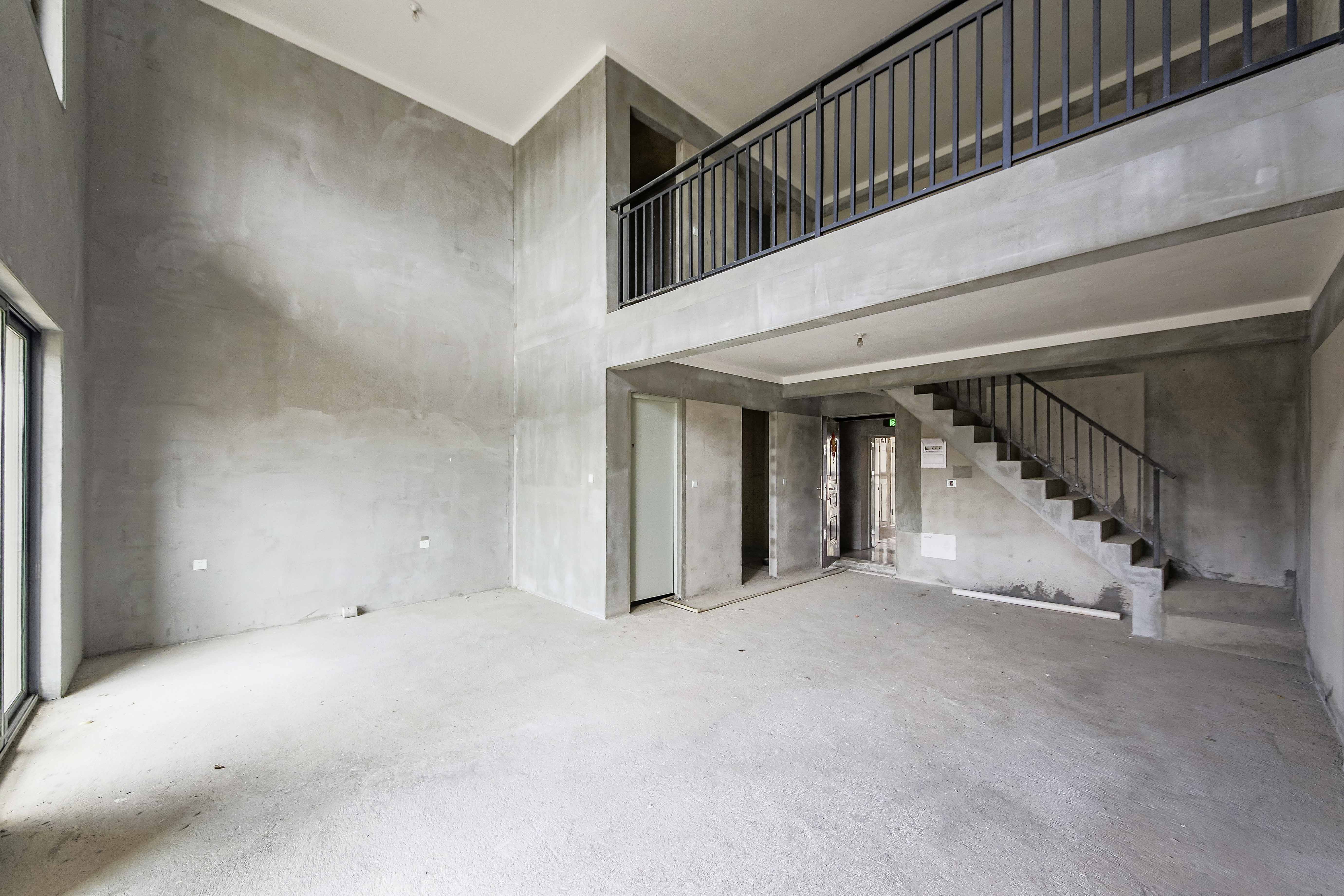 中建钰和城  4室2厅2卫   160.00万客厅