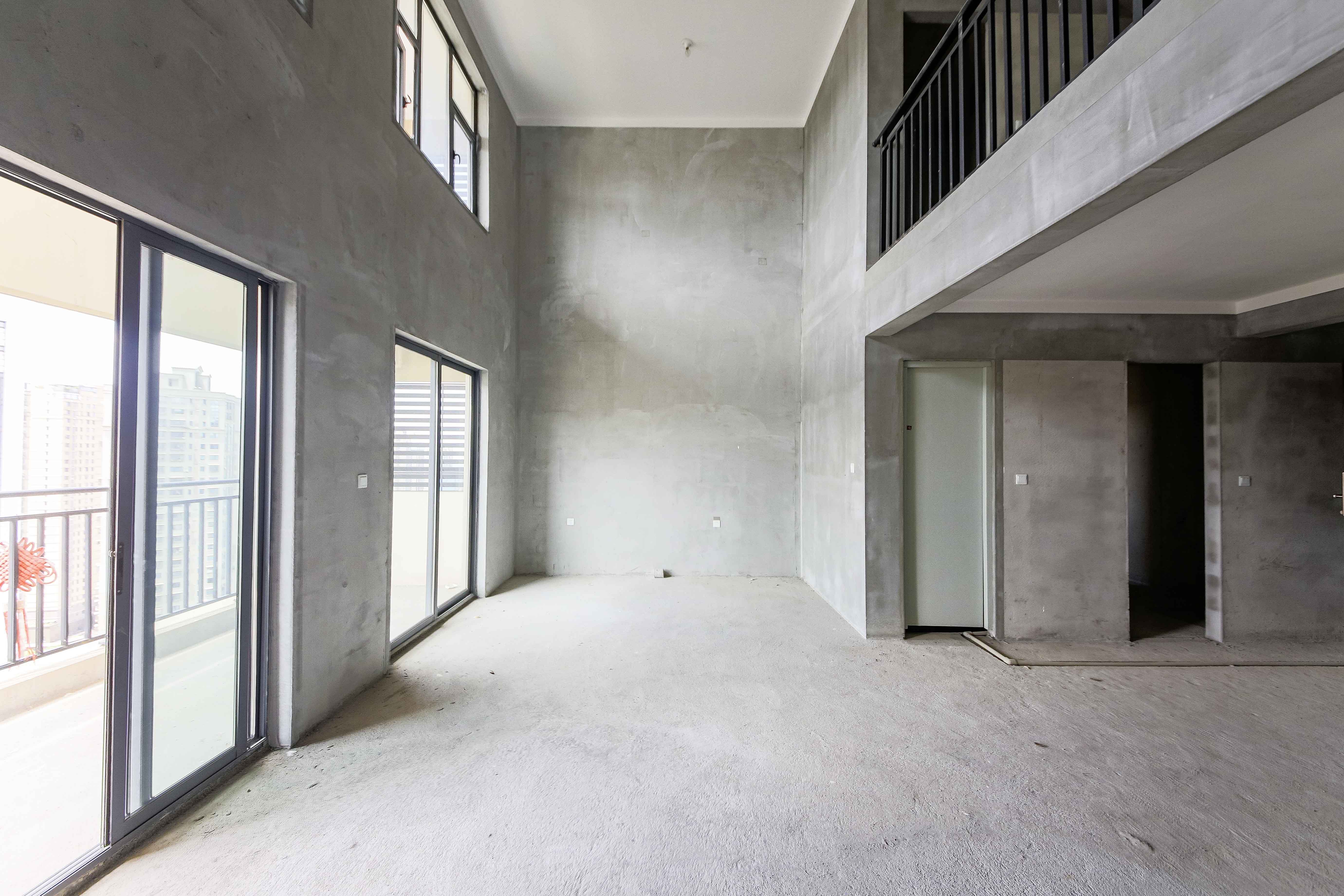 中建钰和城  4室2厅2卫   160.00万客厅