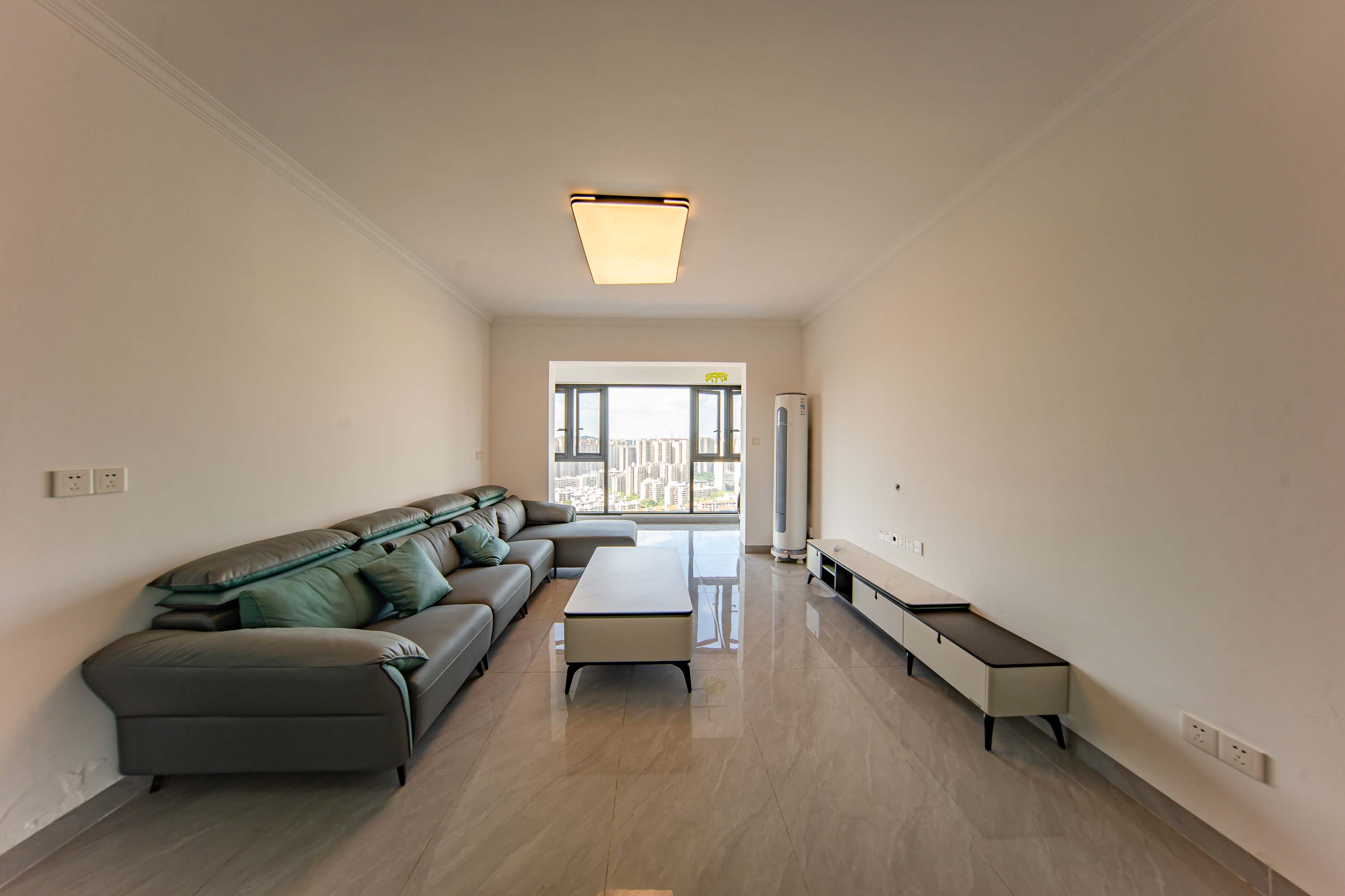 江山帝景雅典 3室2厅2卫 139.9万 江山帝景雅典 3室2厅2卫 139.9万客厅