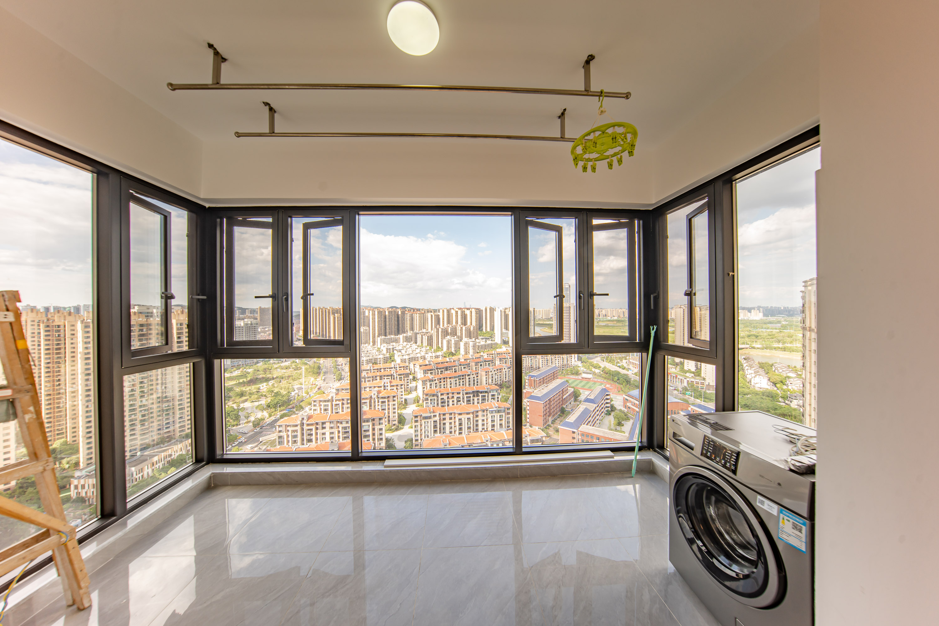 江山帝景雅典 3室2厅2卫 139.9万 江山帝景雅典 3室2厅2卫 139.9万阳台