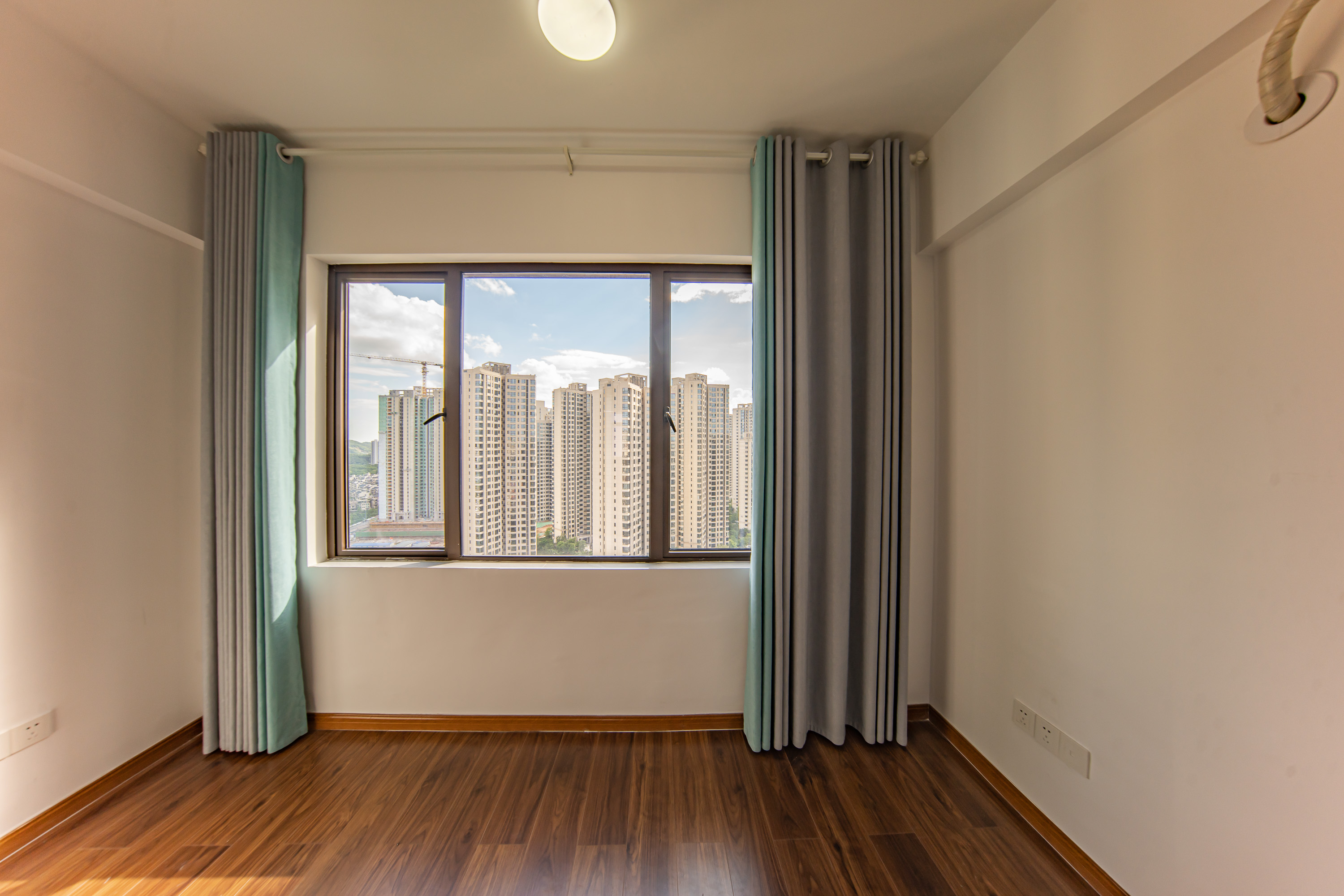 江山帝景雅典 3室2厅2卫 139.9万 江山帝景雅典 3室2厅2卫 139.9万阳台