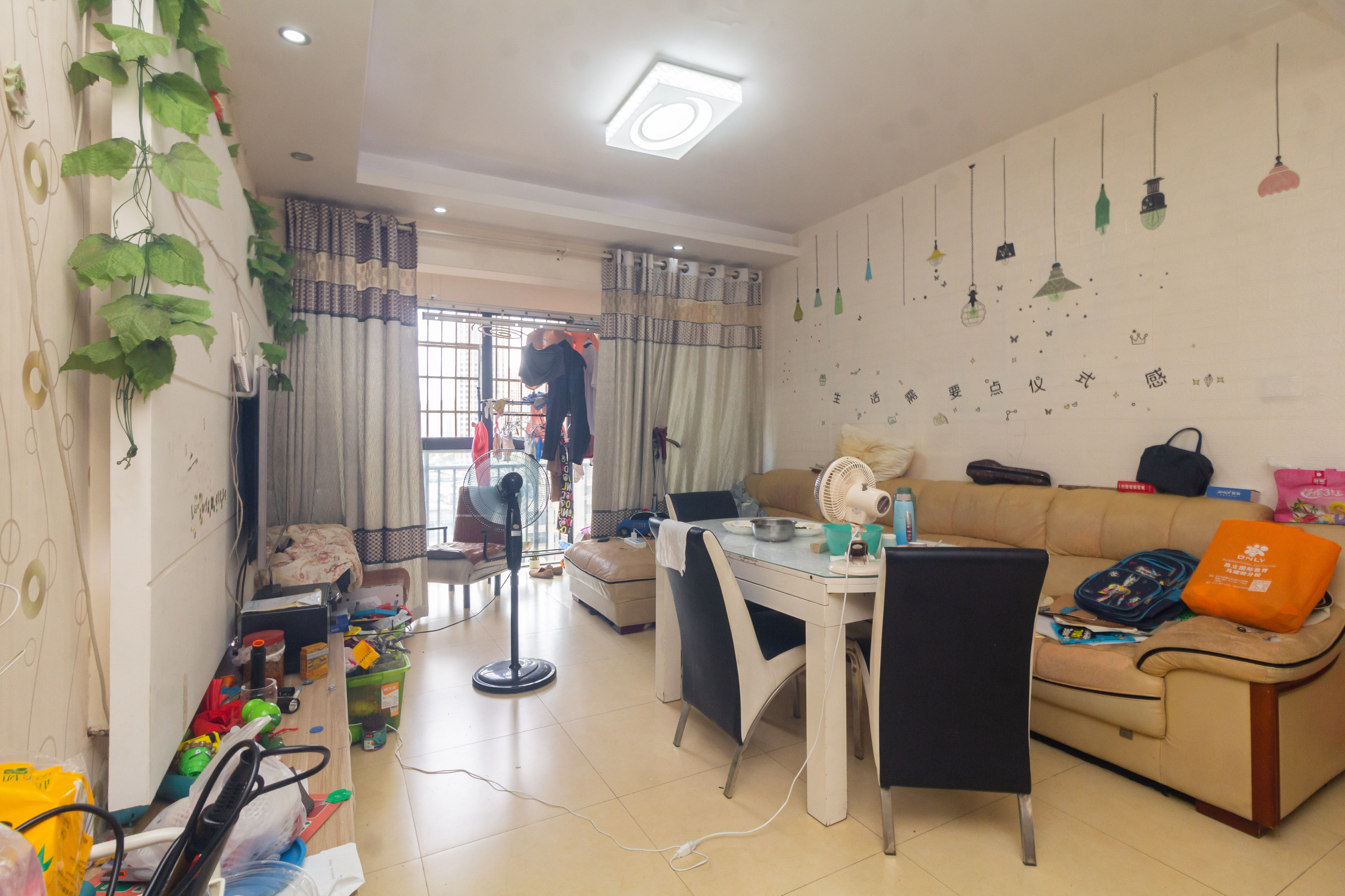 紫御江山  3室2厅1卫   106.00万客厅