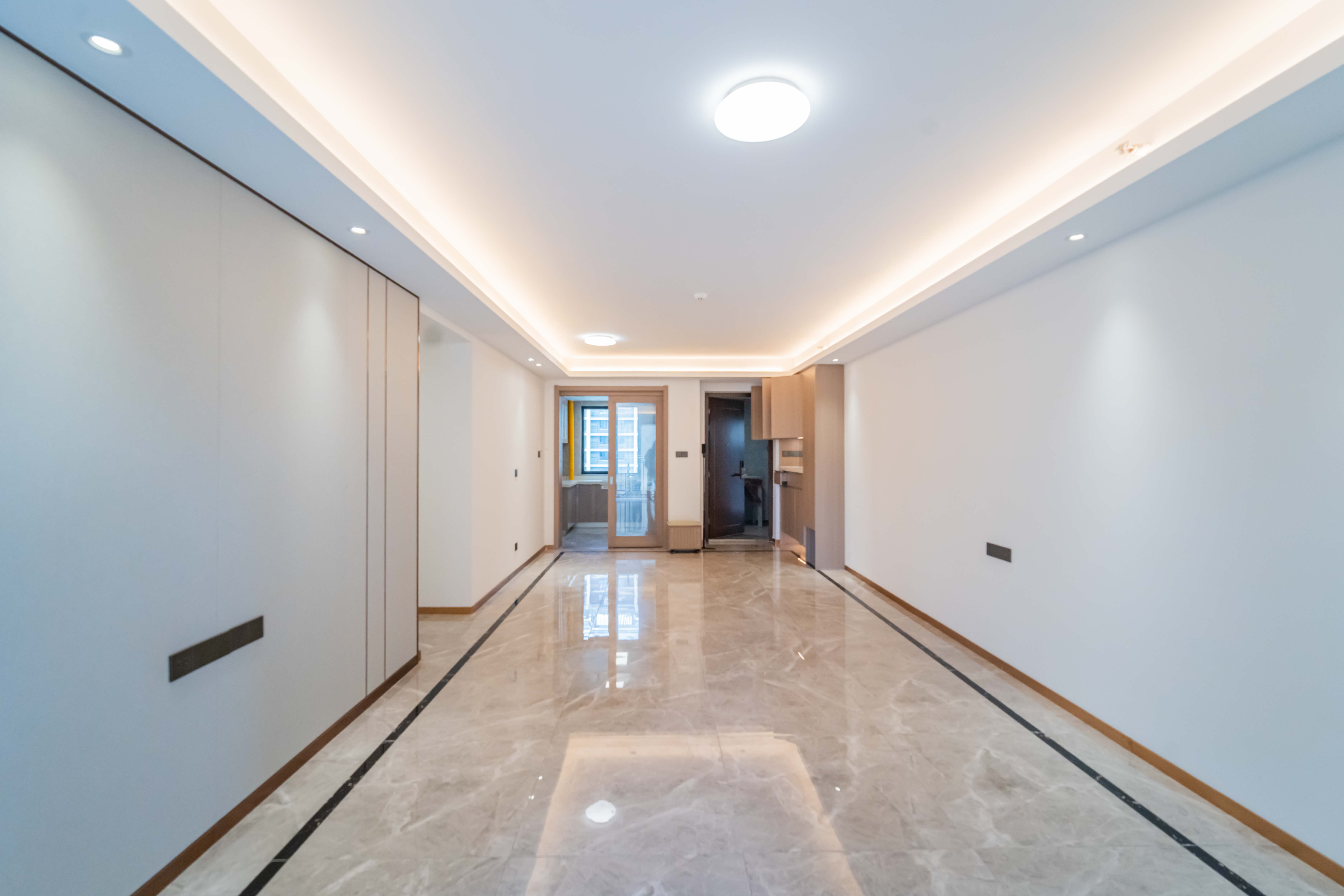 旭辉雨花郡 4室2厅2卫 180.0万 旭辉雨花郡 4室2厅2卫 180.0万客厅