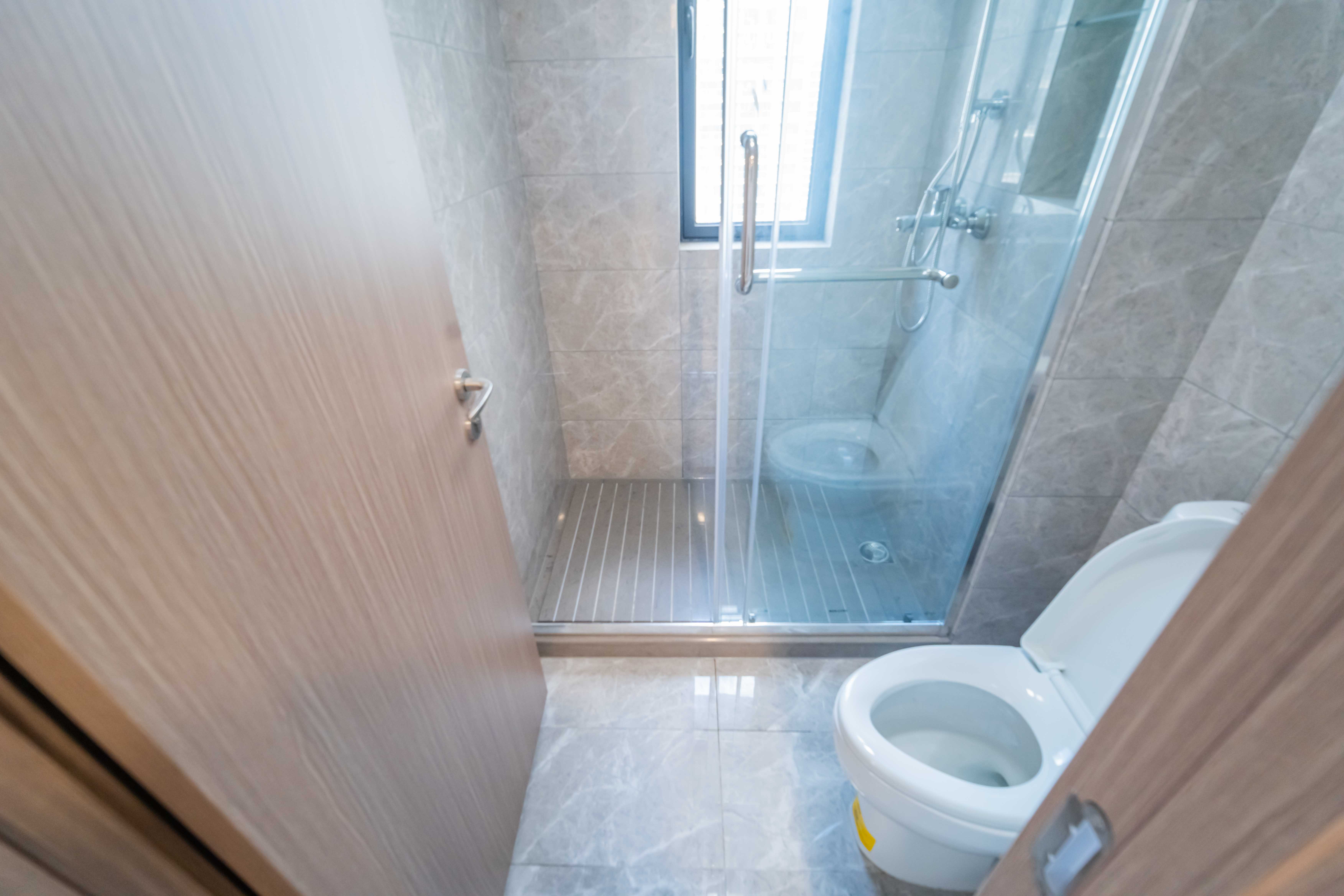 旭辉雨花郡 4室2厅2卫 180.0万 旭辉雨花郡 4室2厅2卫 180.0万卫生间