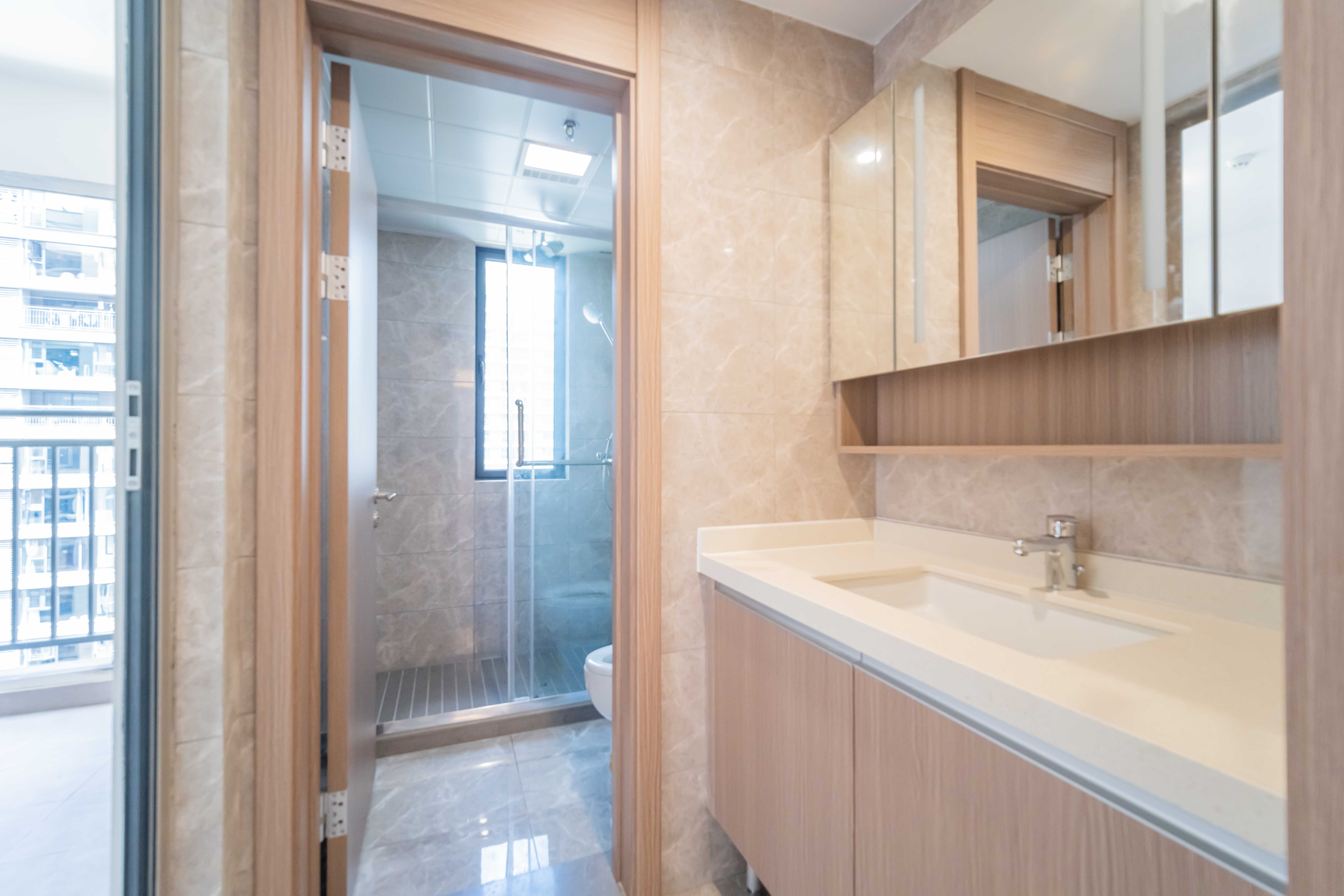 旭辉雨花郡 4室2厅2卫 180.0万 旭辉雨花郡 4室2厅2卫 180.0万卫生间