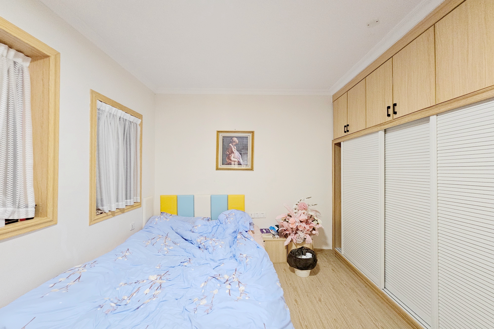 阳光城尚东湾蓝莓苑  4室2厅2卫    128.0万卧室