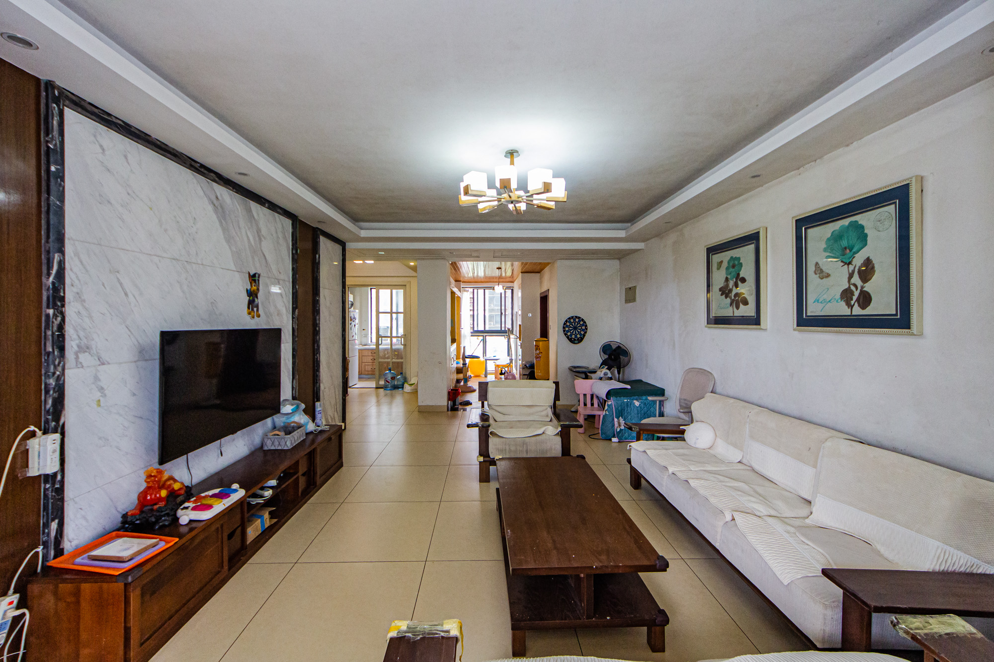 湘江世纪城悦江苑  3室2厅2卫    120.0万 湘江世纪城悦江苑  3室2厅2卫    120.0万客厅