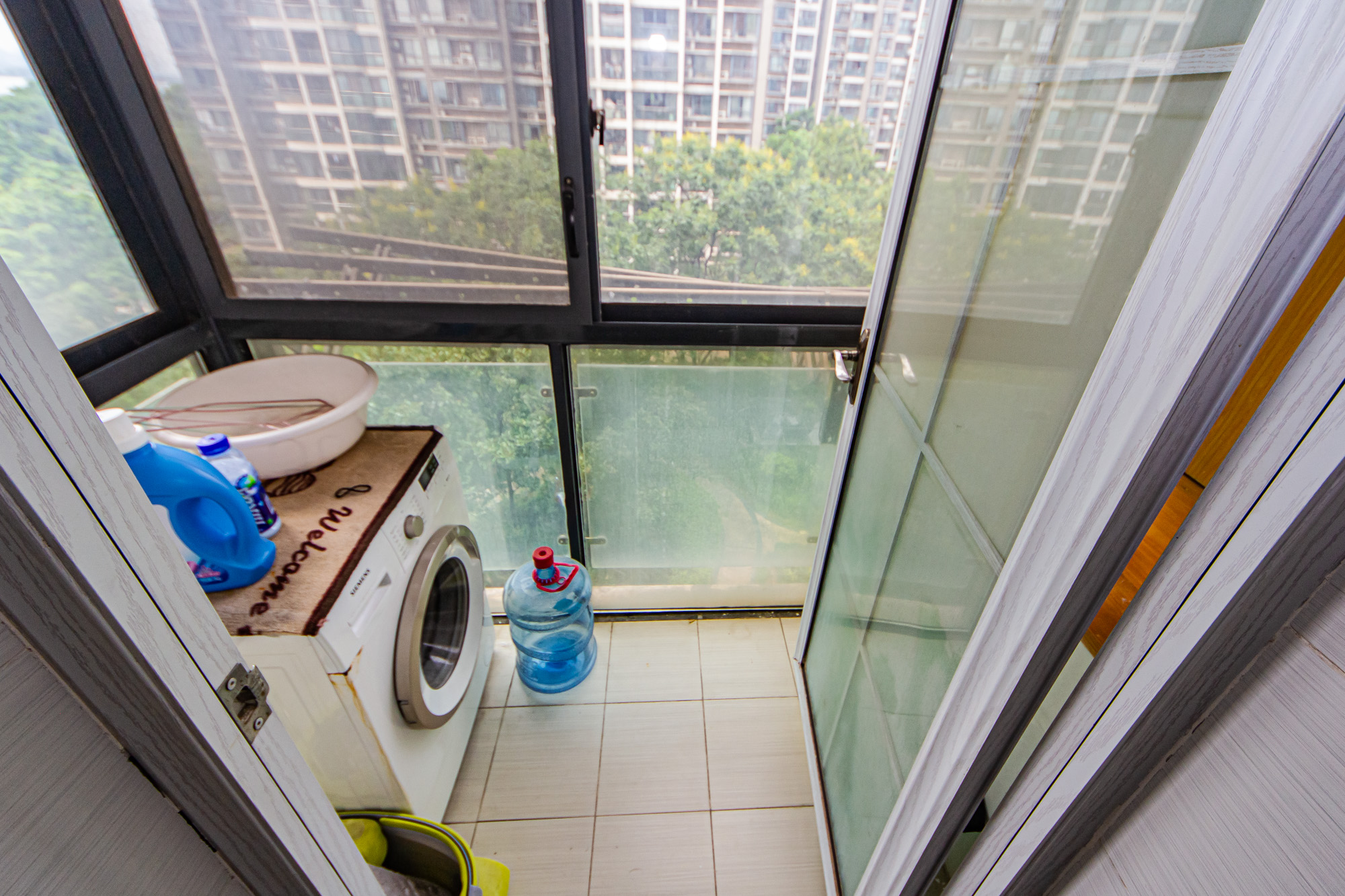 湘江世纪城悦江苑  3室2厅2卫    120.0万 湘江世纪城悦江苑  3室2厅2卫    120.0万阳台