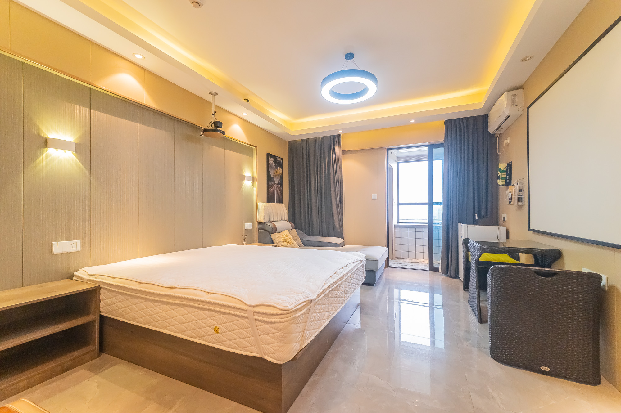 国泰九龙湾  1室1厅1卫    32.0万 国泰九龙湾  1室1厅1卫    32.0万客厅