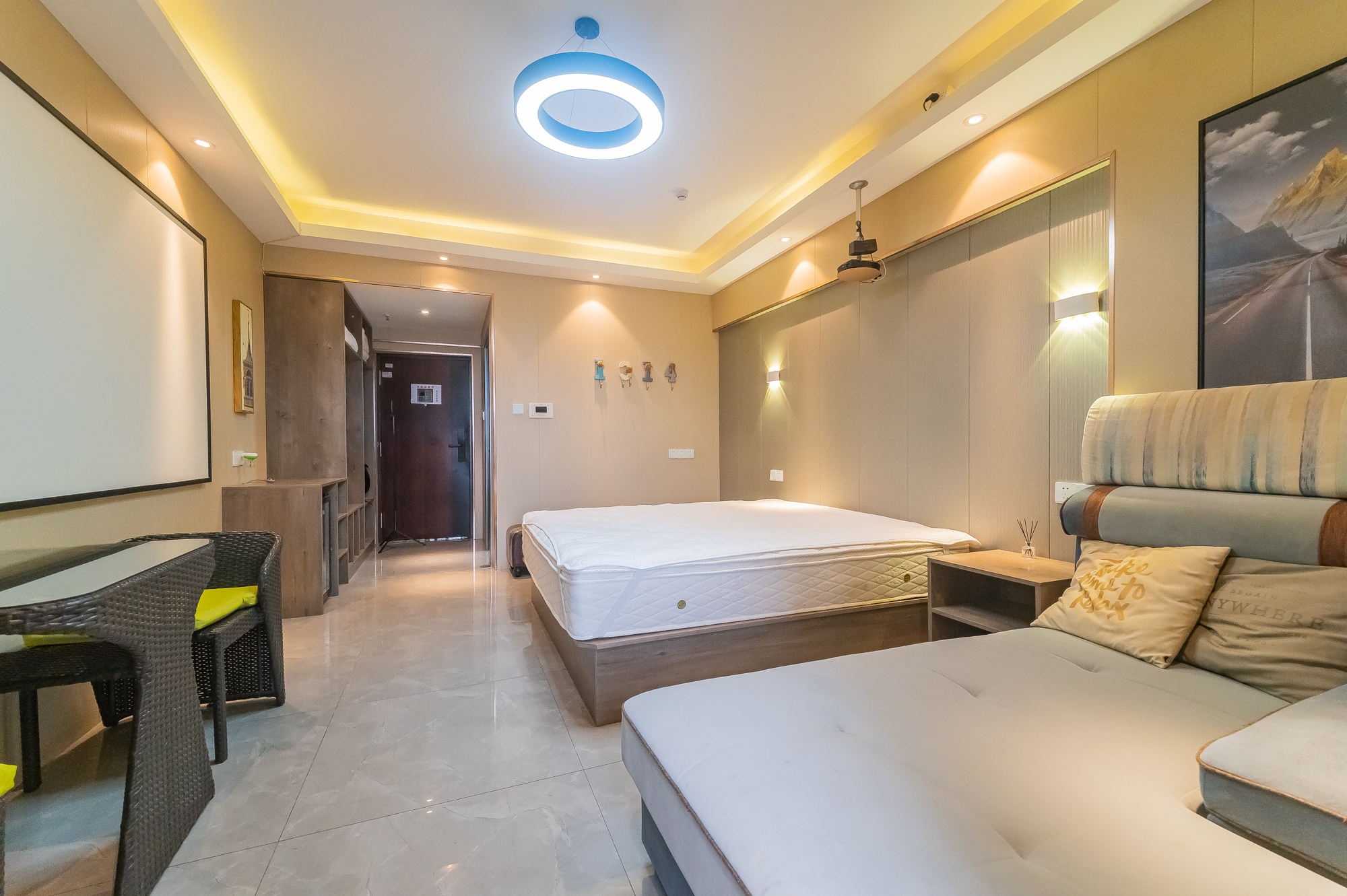 国泰九龙湾  1室1厅1卫    32.0万 国泰九龙湾  1室1厅1卫    32.0万客厅