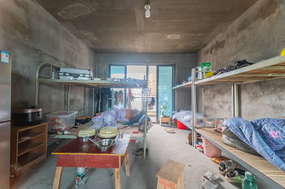 方略城市广场  4室2厅2卫    98.0万