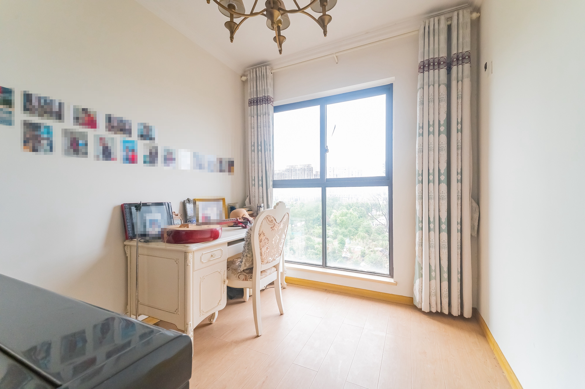 星湖湾一期高层 4室2厅2卫 115.8万 星湖湾一期高层 4室2厅2卫 115.8万卧室