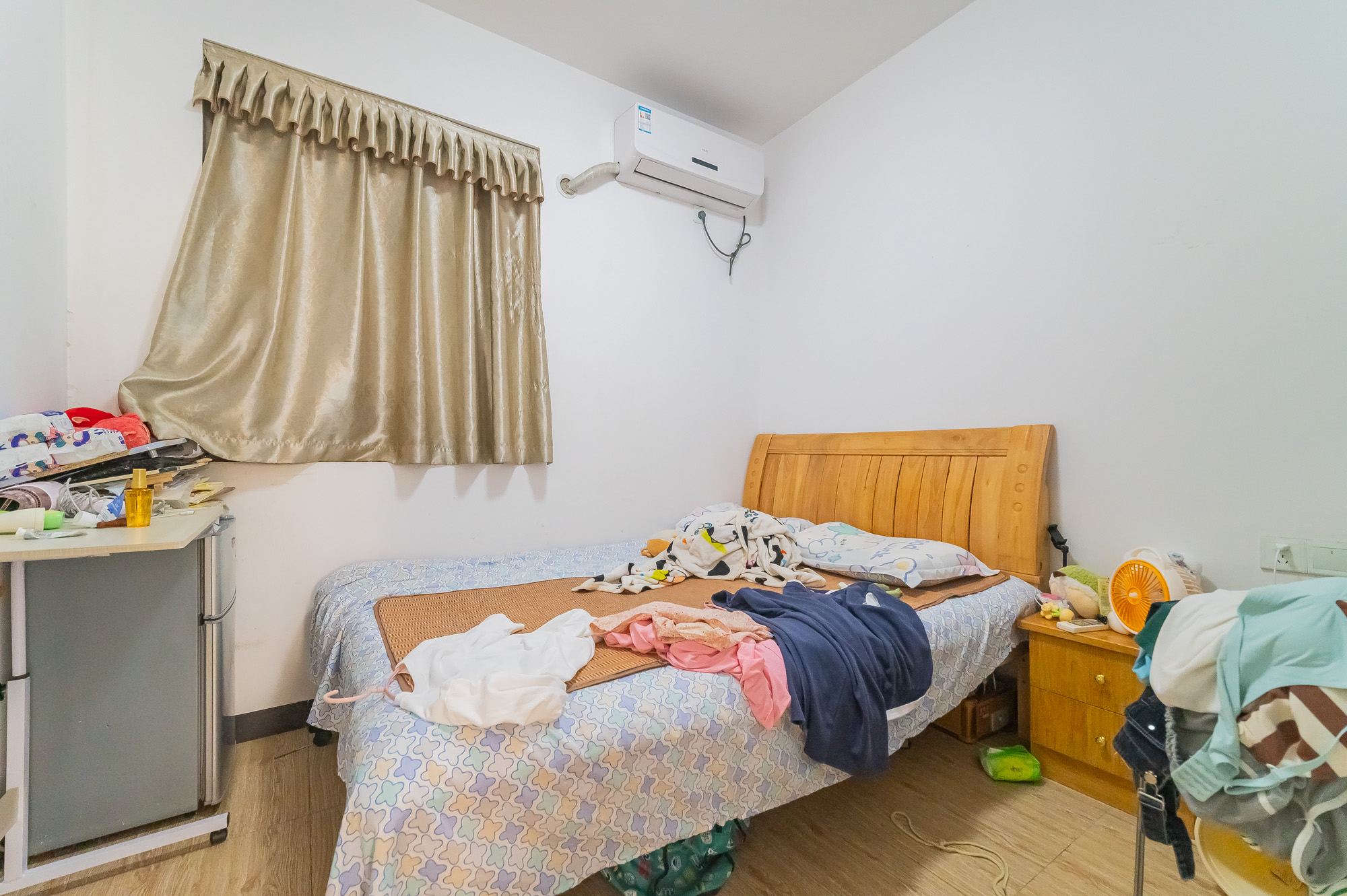MOMA当代广场  3室2厅1卫   59.80万卧室