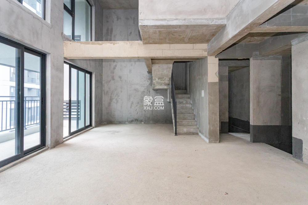 越秀湘江星汇城二期  4室2厅2卫    142.0万