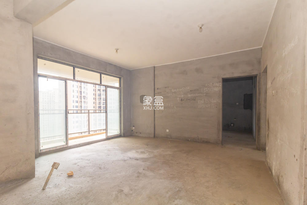 辉煌国际城二期  4室2厅2卫    112.0万