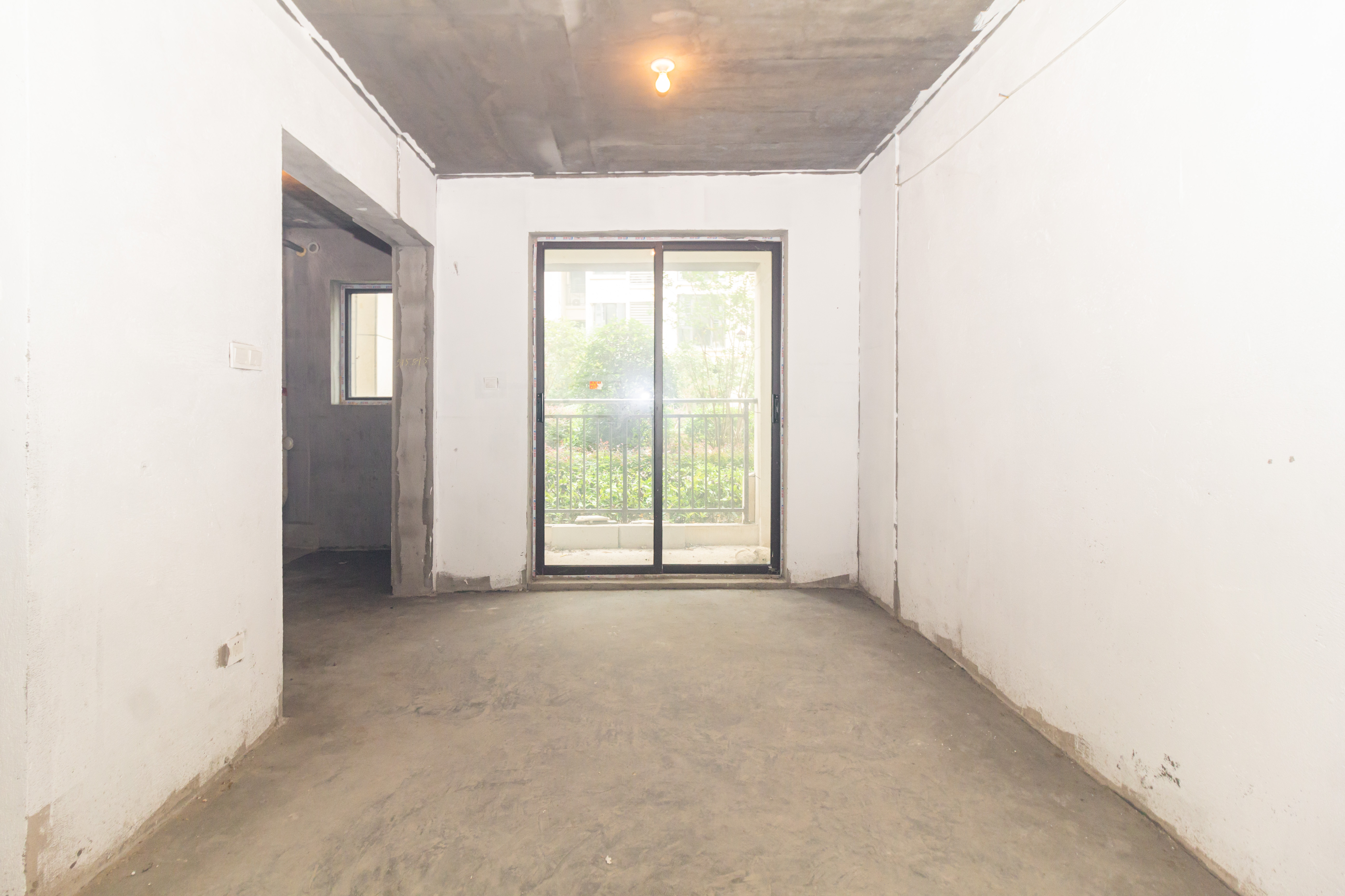 中交中央公园D3区 4室2厅1卫 228.0万 中交中央公园D3区 4室2厅1卫 228.0万客厅