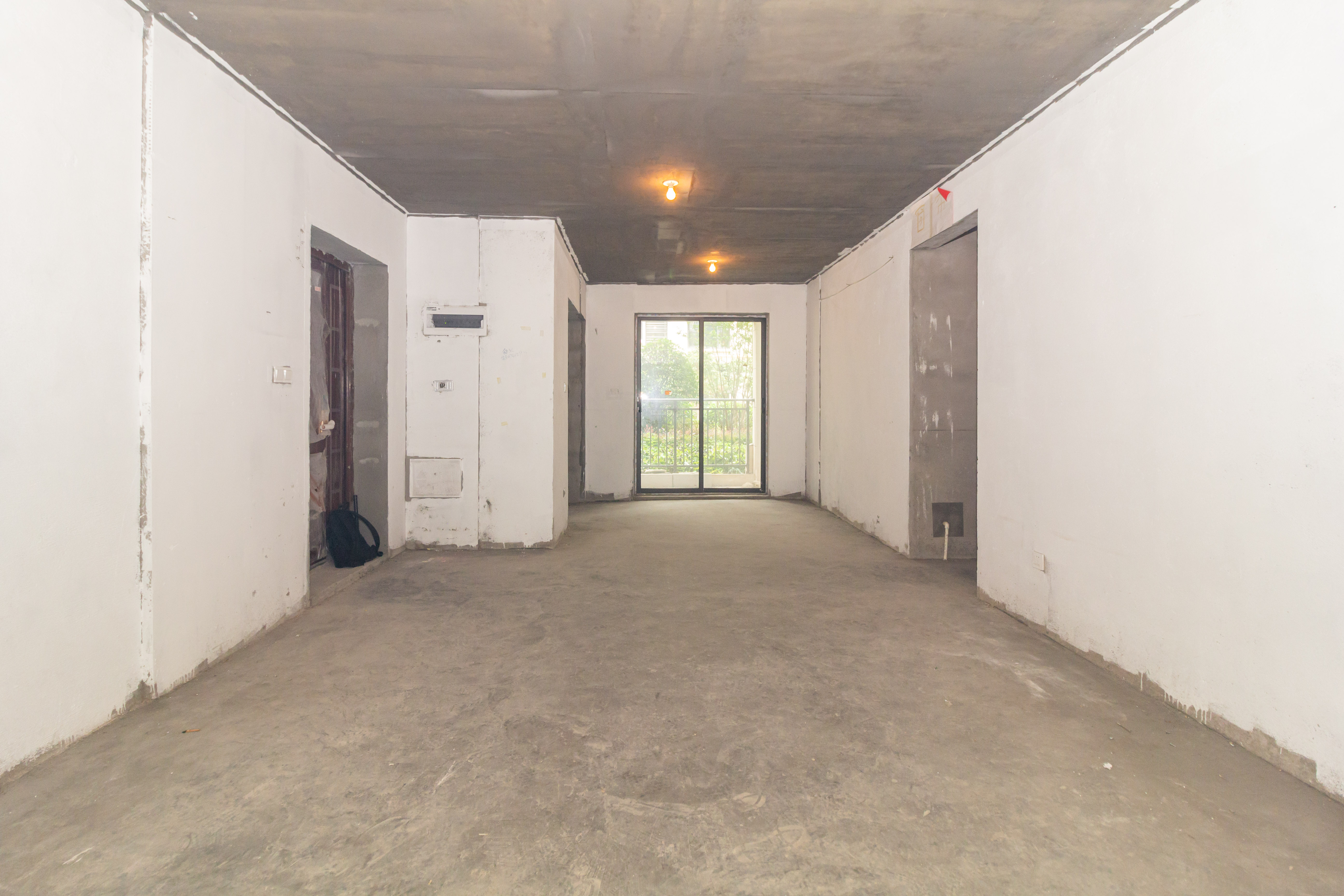 中交中央公园D3区 4室2厅1卫 228.0万 中交中央公园D3区 4室2厅1卫 228.0万客厅