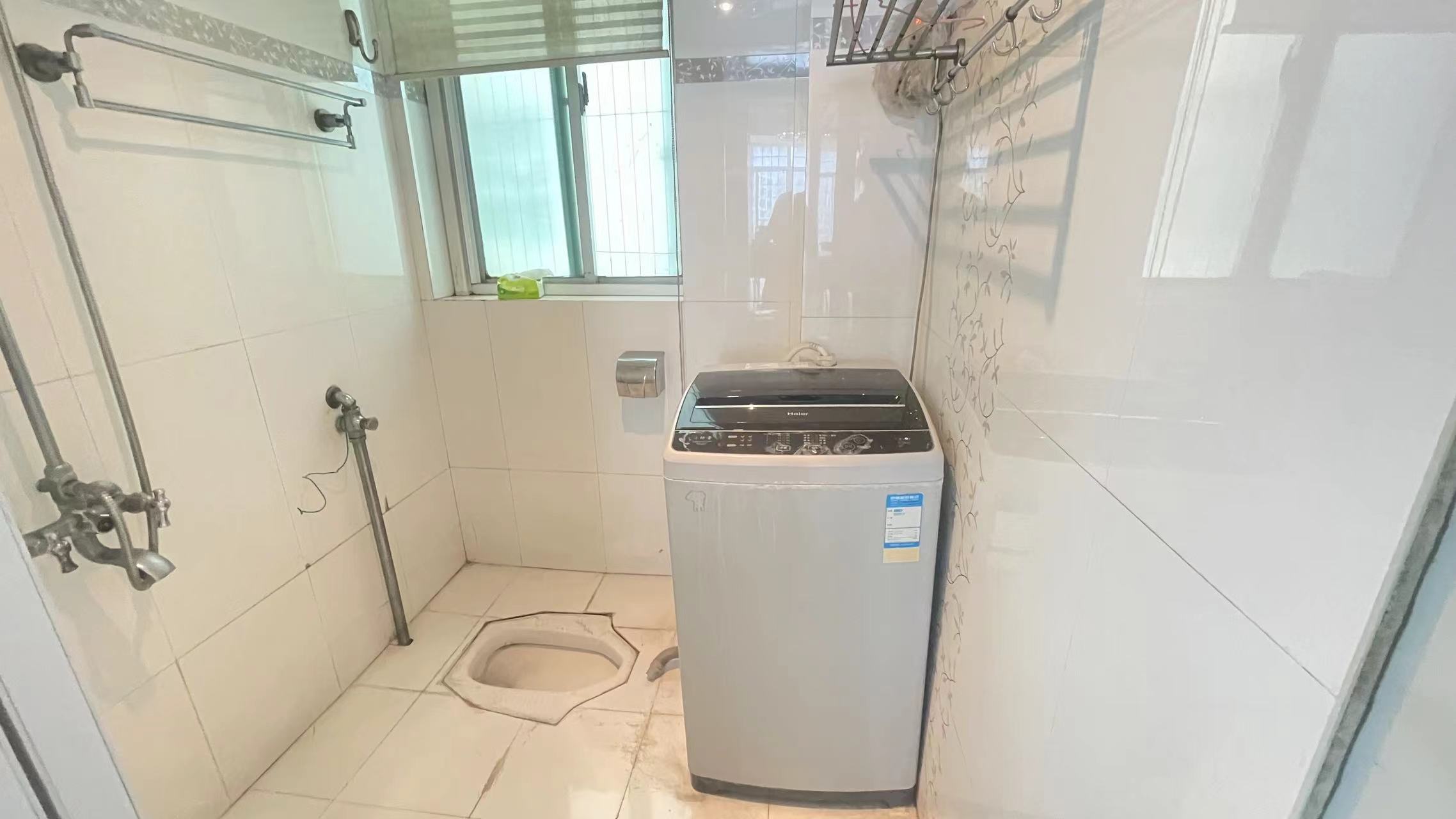 四季花园  4室2厅2卫    85.0万 四季花园  4室2厅2卫    85.0万室内图