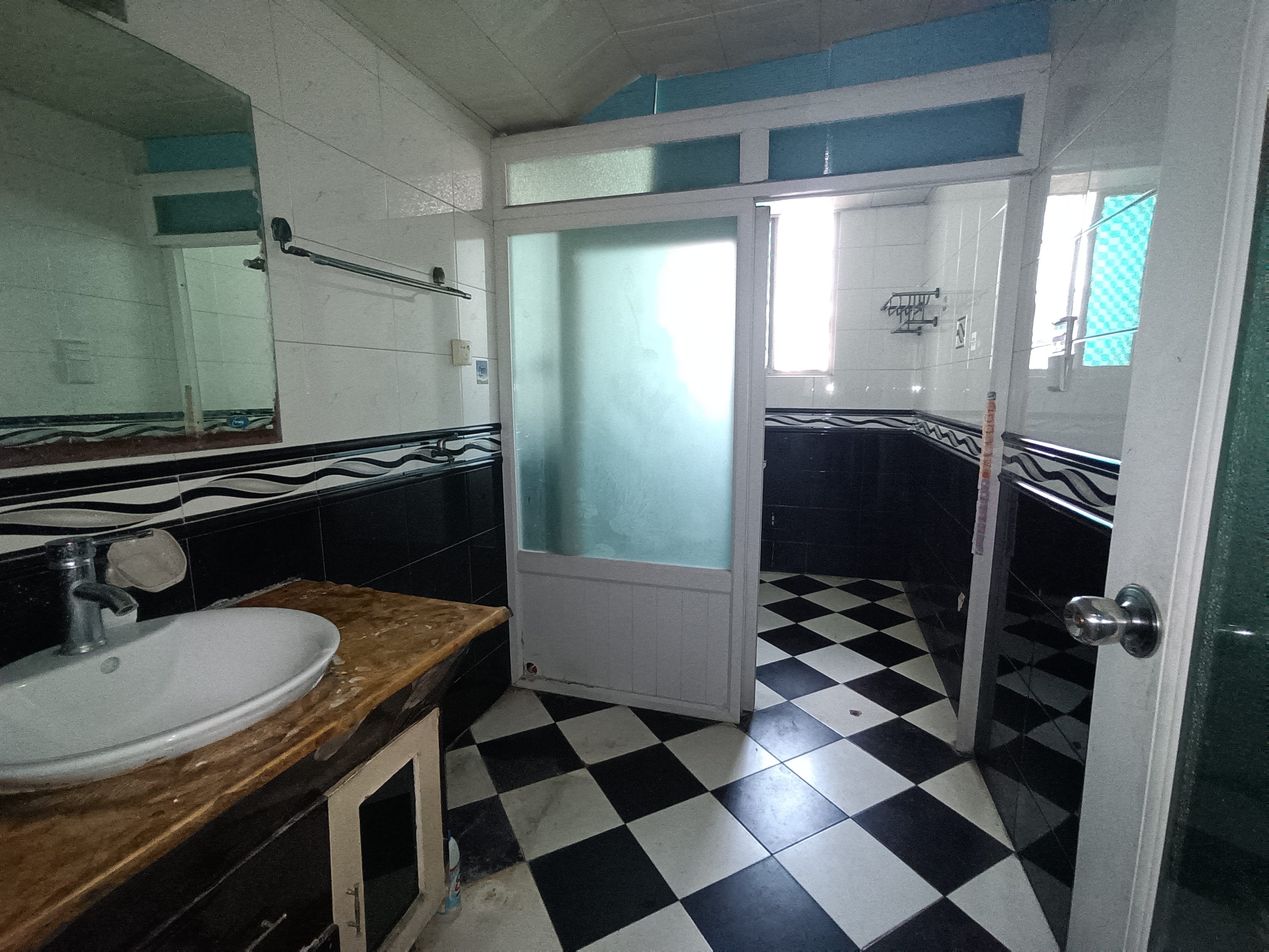 天元区金丰小区 3室2厅2卫 35.0万 天元区金丰小区 3室2厅2卫 35.0万室内图