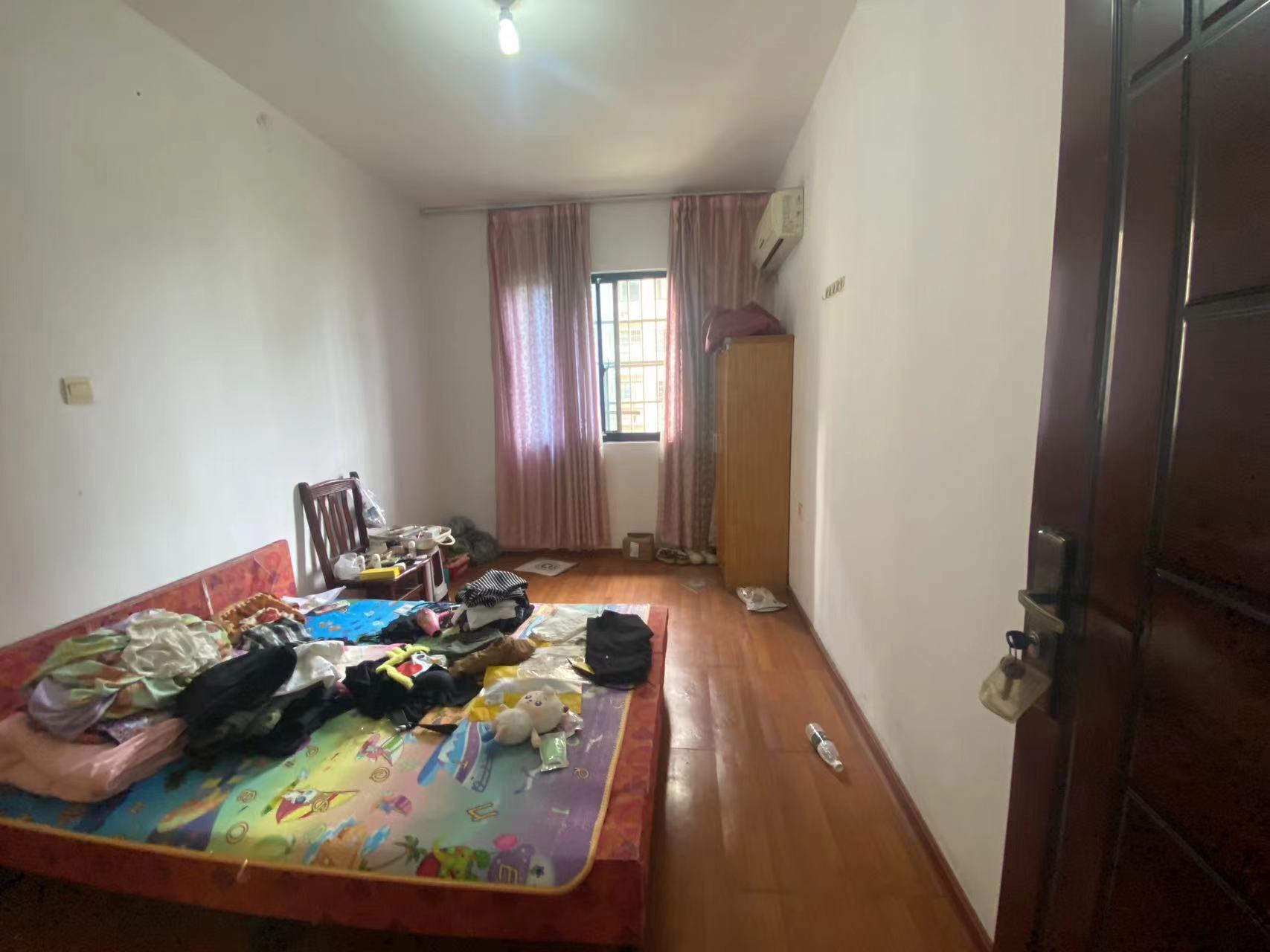 百江明珠  3室1厅1卫    45.0万 百江明珠  3室1厅1卫    45.0万室内图