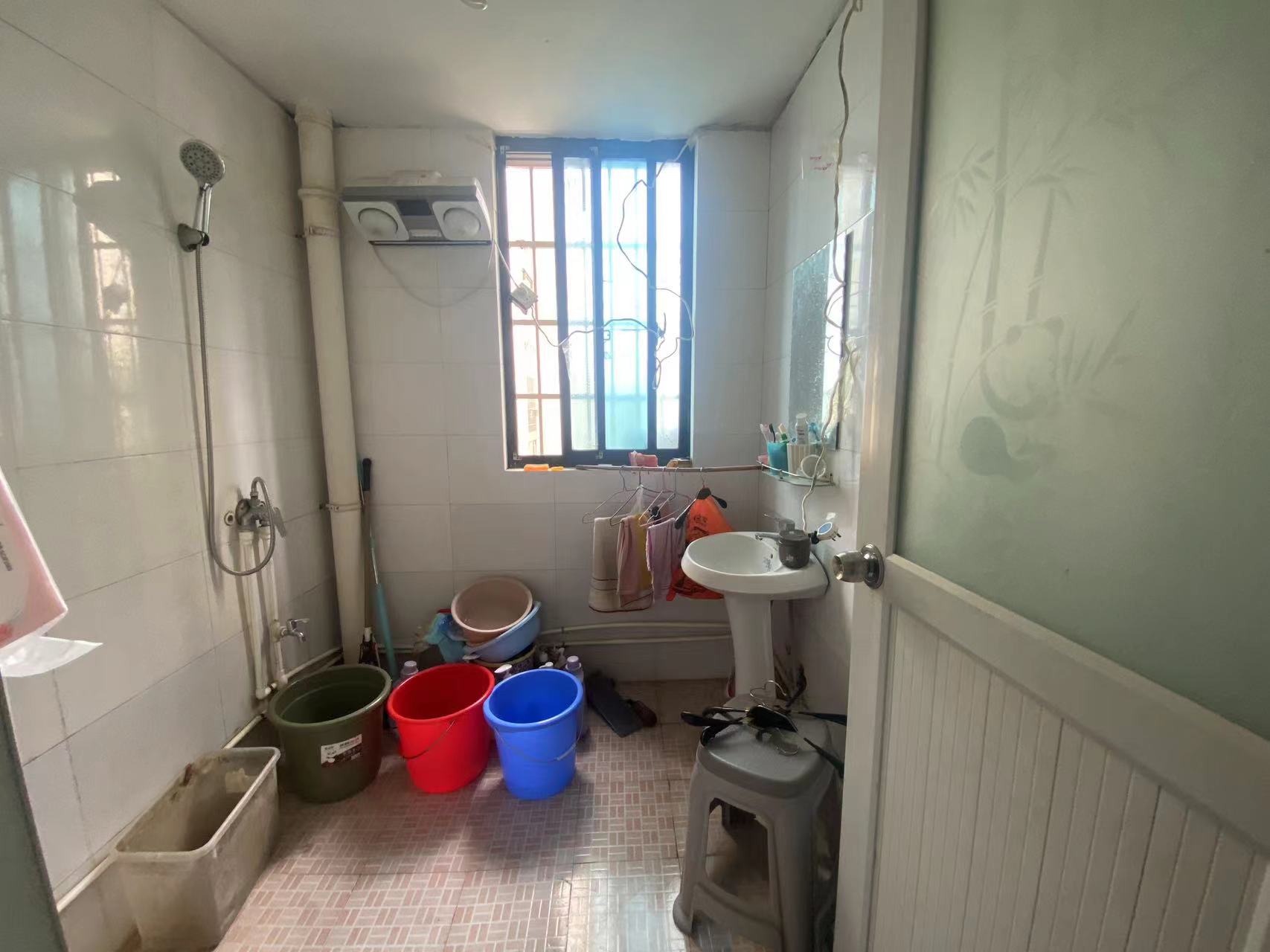 百江明珠  3室1厅1卫    45.0万 百江明珠  3室1厅1卫    45.0万室内图