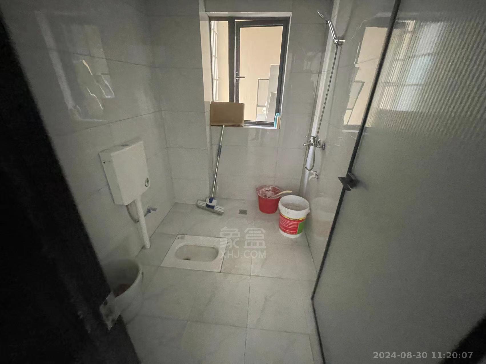 山水豪庭 3室2厅1卫 1800.00元/月 山水豪庭 3室2厅1卫 1800.00元/月室内图