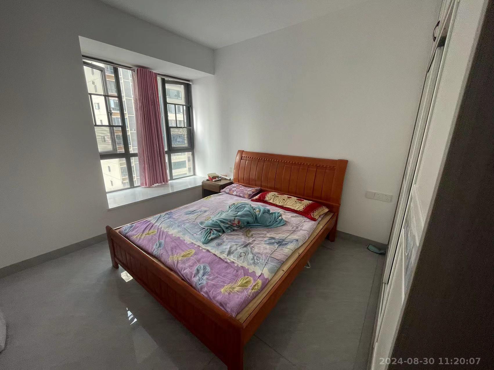 山水豪庭 3室2厅1卫 1800.00元/月 山水豪庭 3室2厅1卫 1800.00元/月室内图