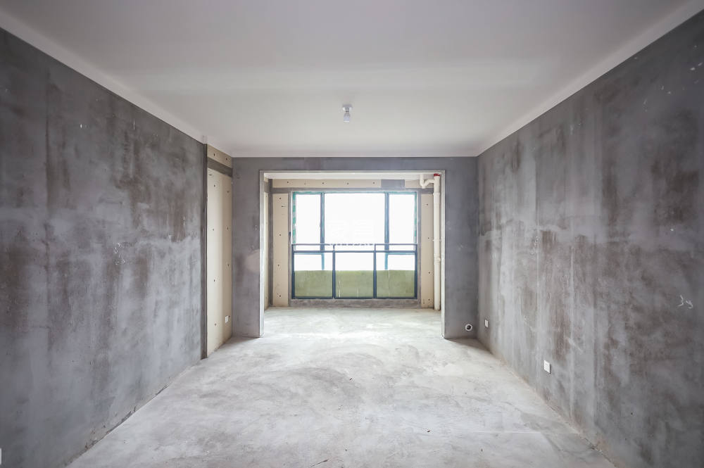 长房云尚公馆  4室2厅2卫    110.0万