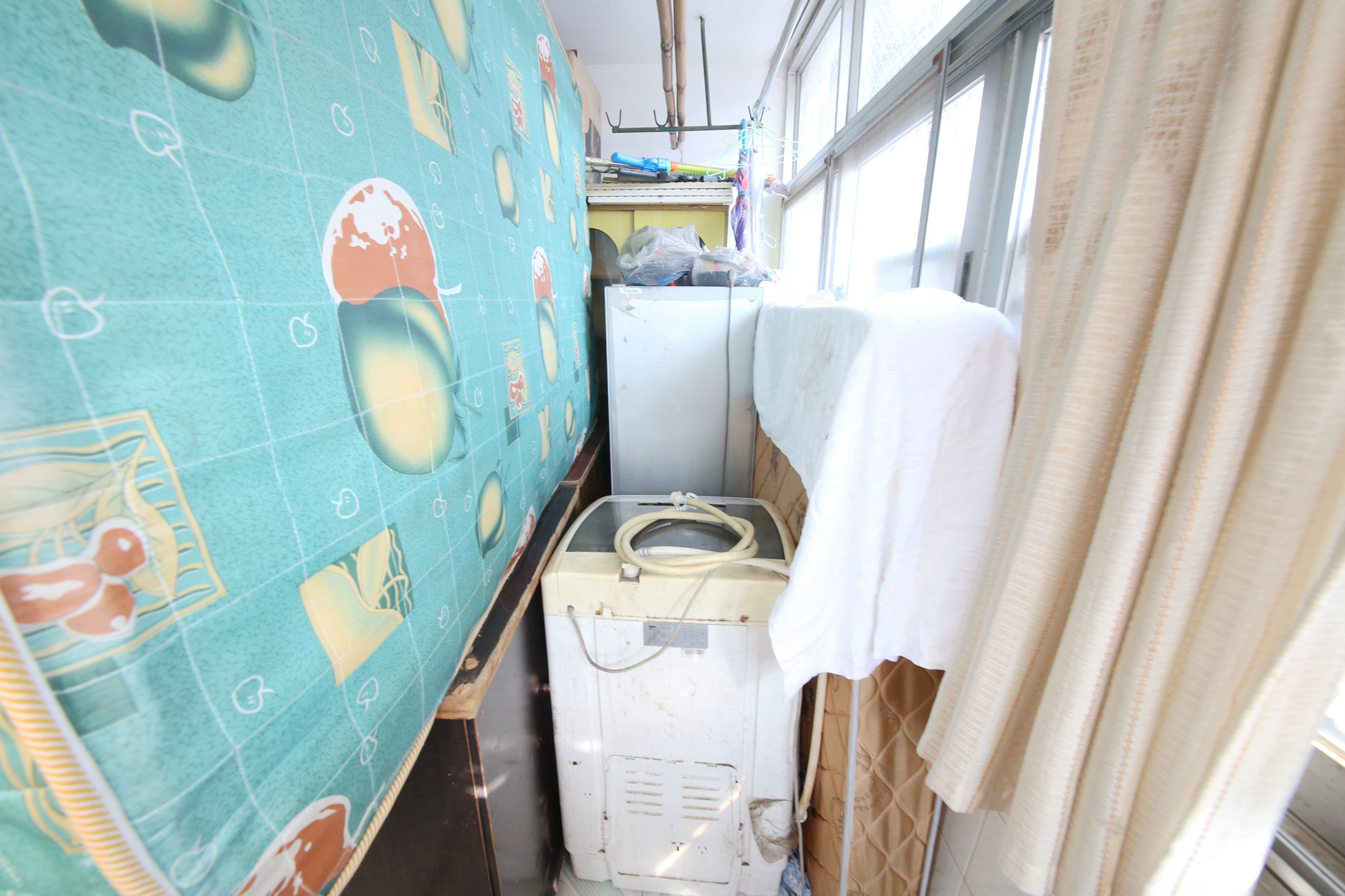 省人民医院宿舍（东文庙坪）  2室1厅1卫   45.00万阳台