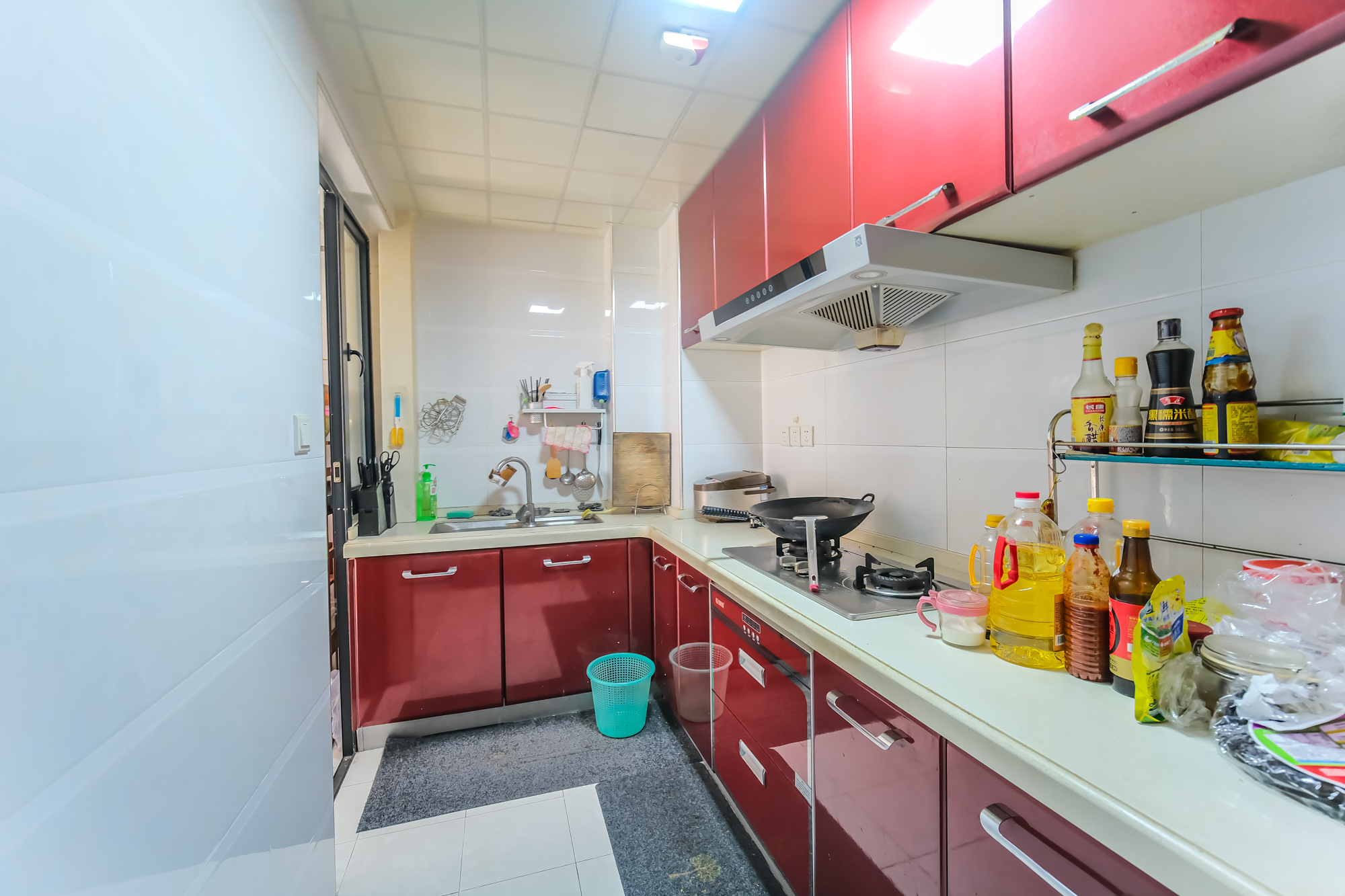 三一街区 2室2厅1卫 55.0万 三一街区 2室2厅1卫 55.0万厨房