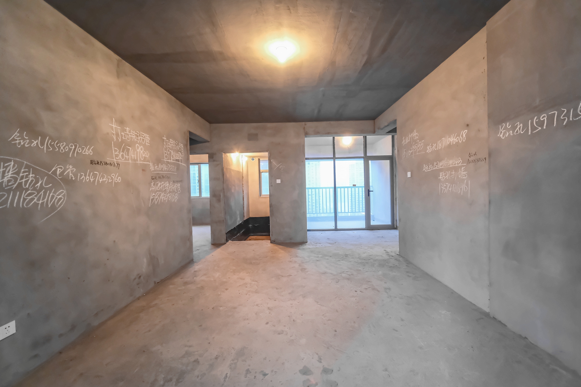 湖湘奥林匹克花园  3室2厅2卫    75.8万 湖湘奥林匹克花园  3室2厅2卫    75.8万客厅