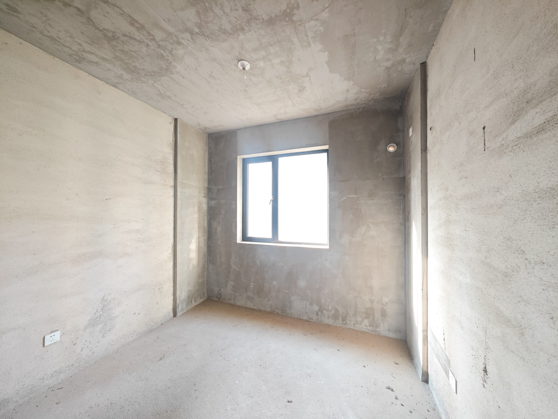 中建嘉和城  4室2厅2卫   127.00万卧室