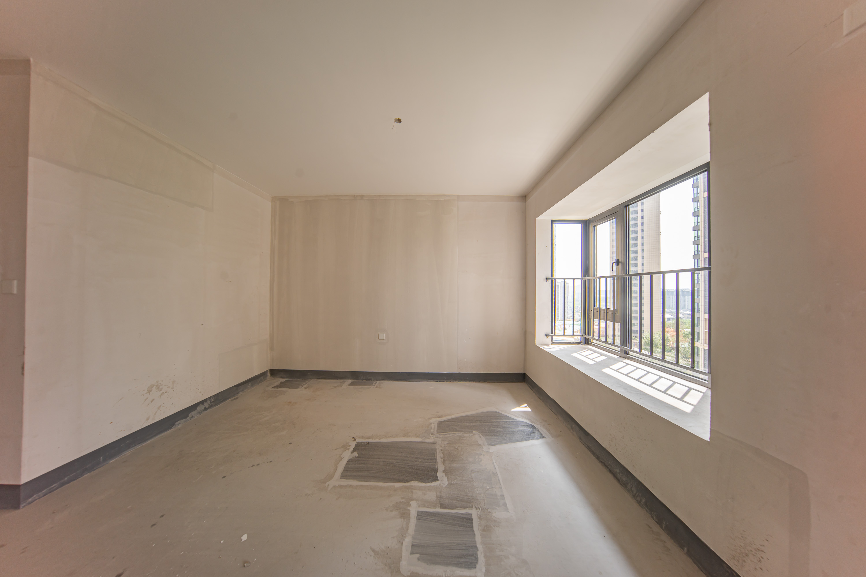 建投象山国际  5室2厅3卫   259.00万卧室