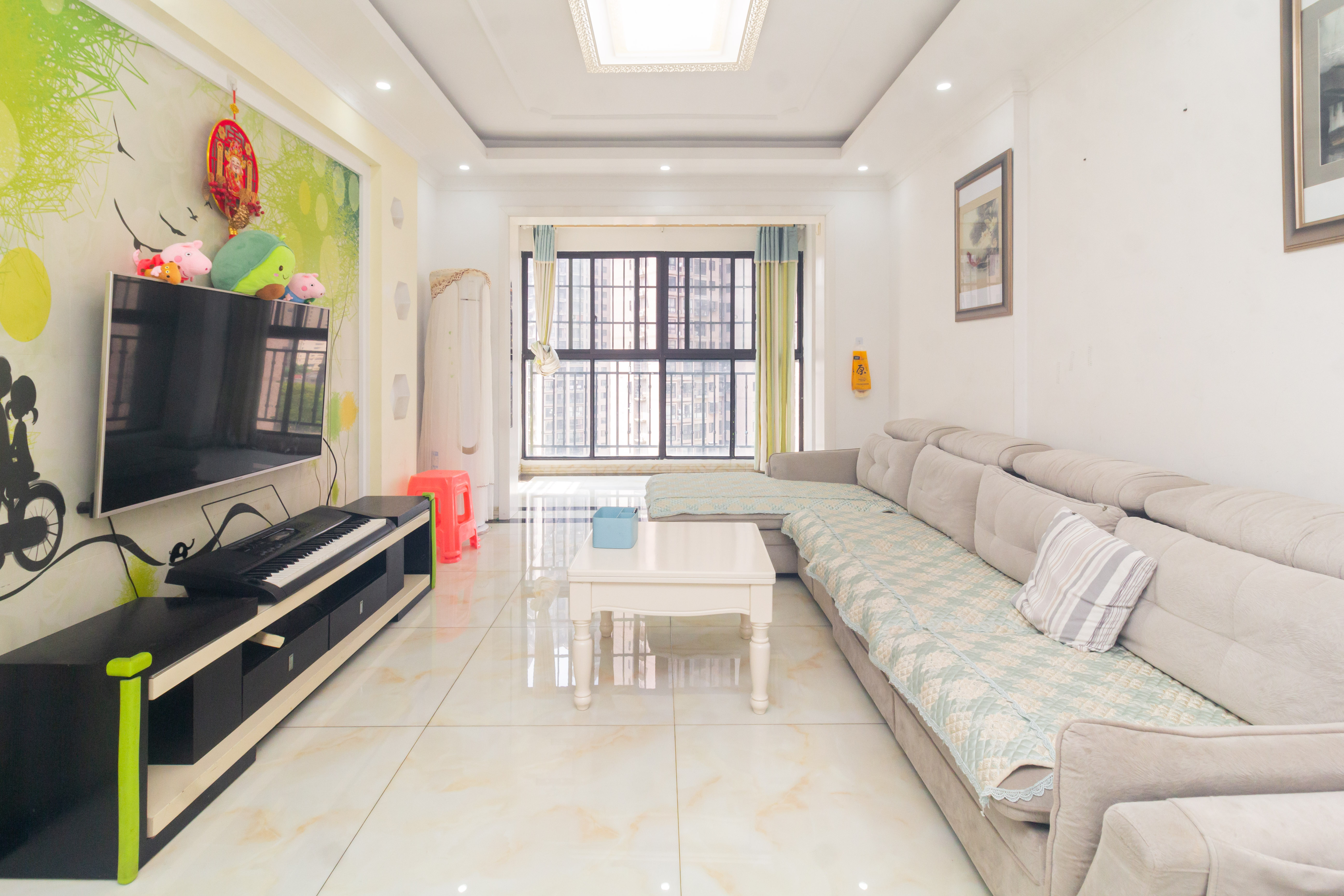 康桥长郡 3室2厅1卫 85.8万 康桥长郡 3室2厅1卫 85.8万客厅