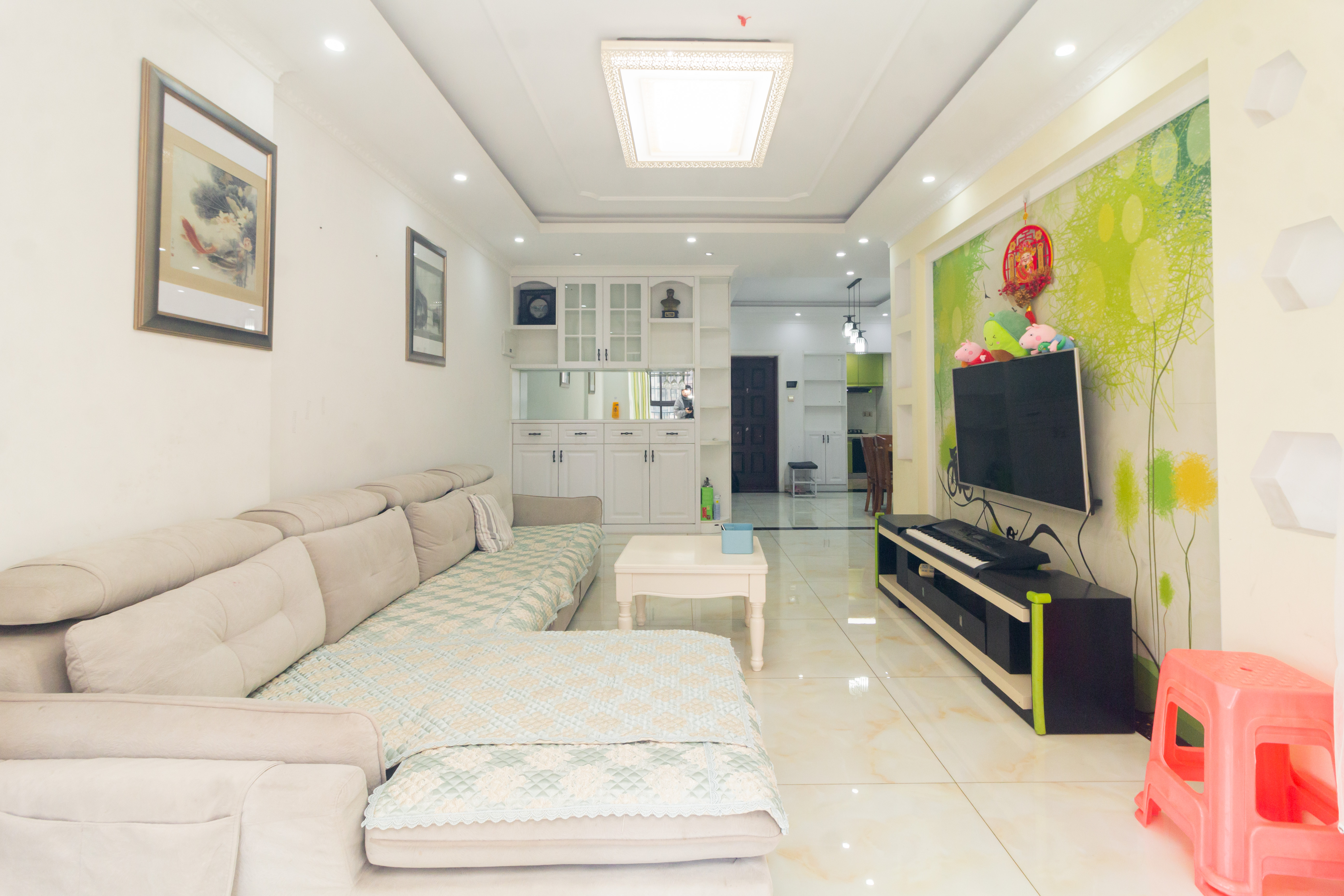 康桥长郡 3室2厅1卫 85.8万 康桥长郡 3室2厅1卫 85.8万客厅