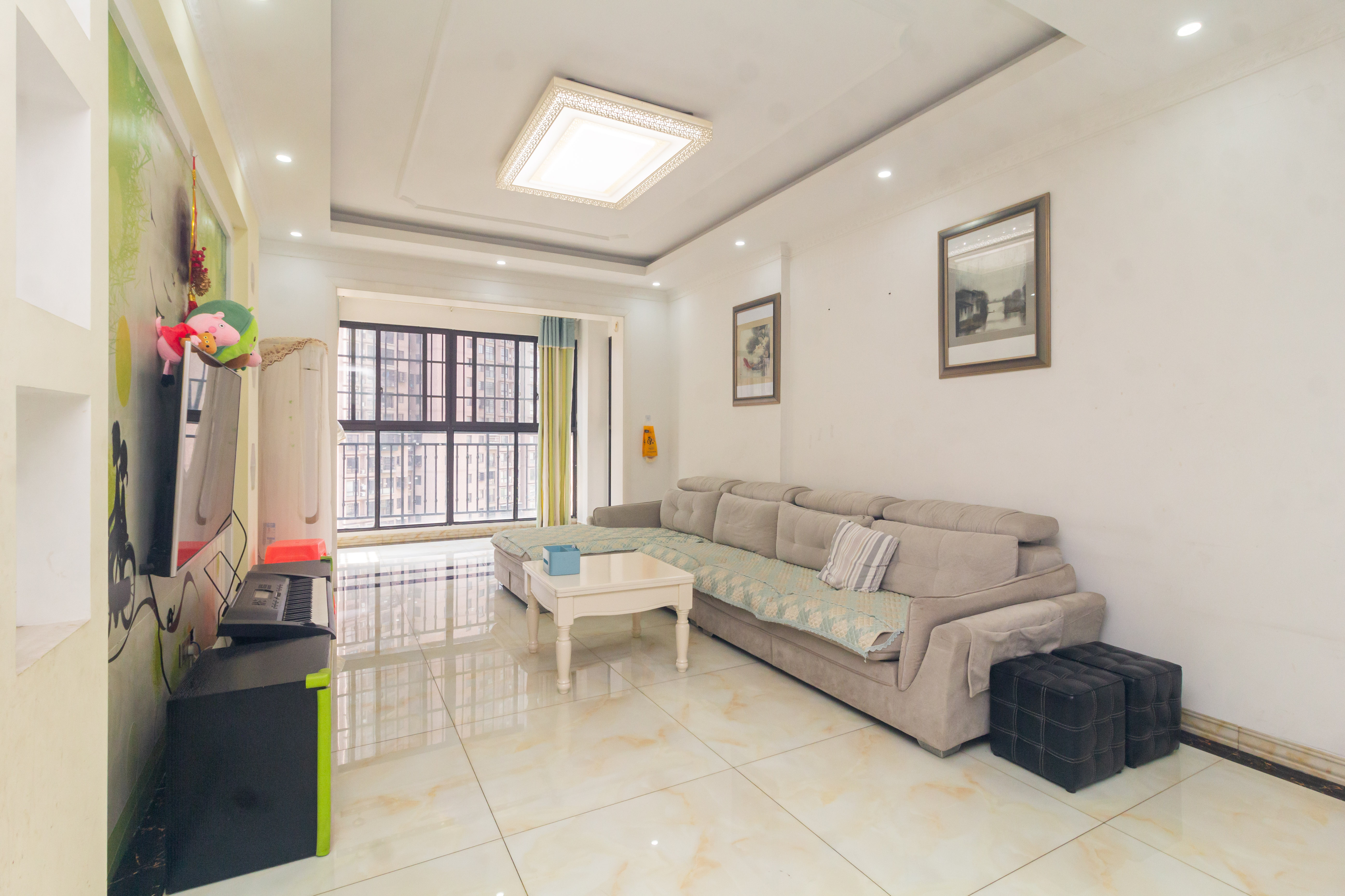 康桥长郡 3室2厅1卫 85.8万 康桥长郡 3室2厅1卫 85.8万客厅