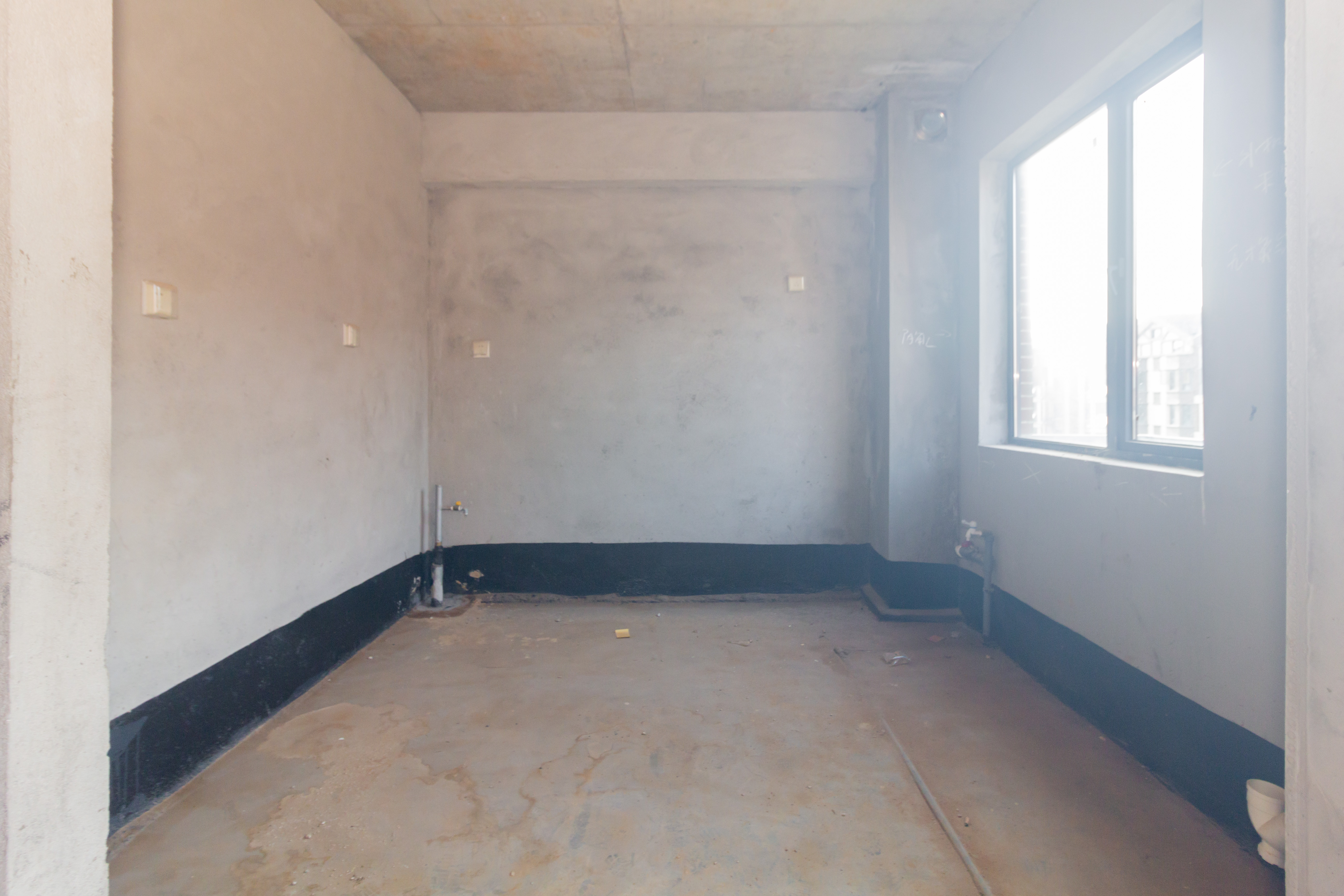 沃家苑 6室2厅2卫 200.0万 沃家苑 6室2厅2卫 200.0万厨房