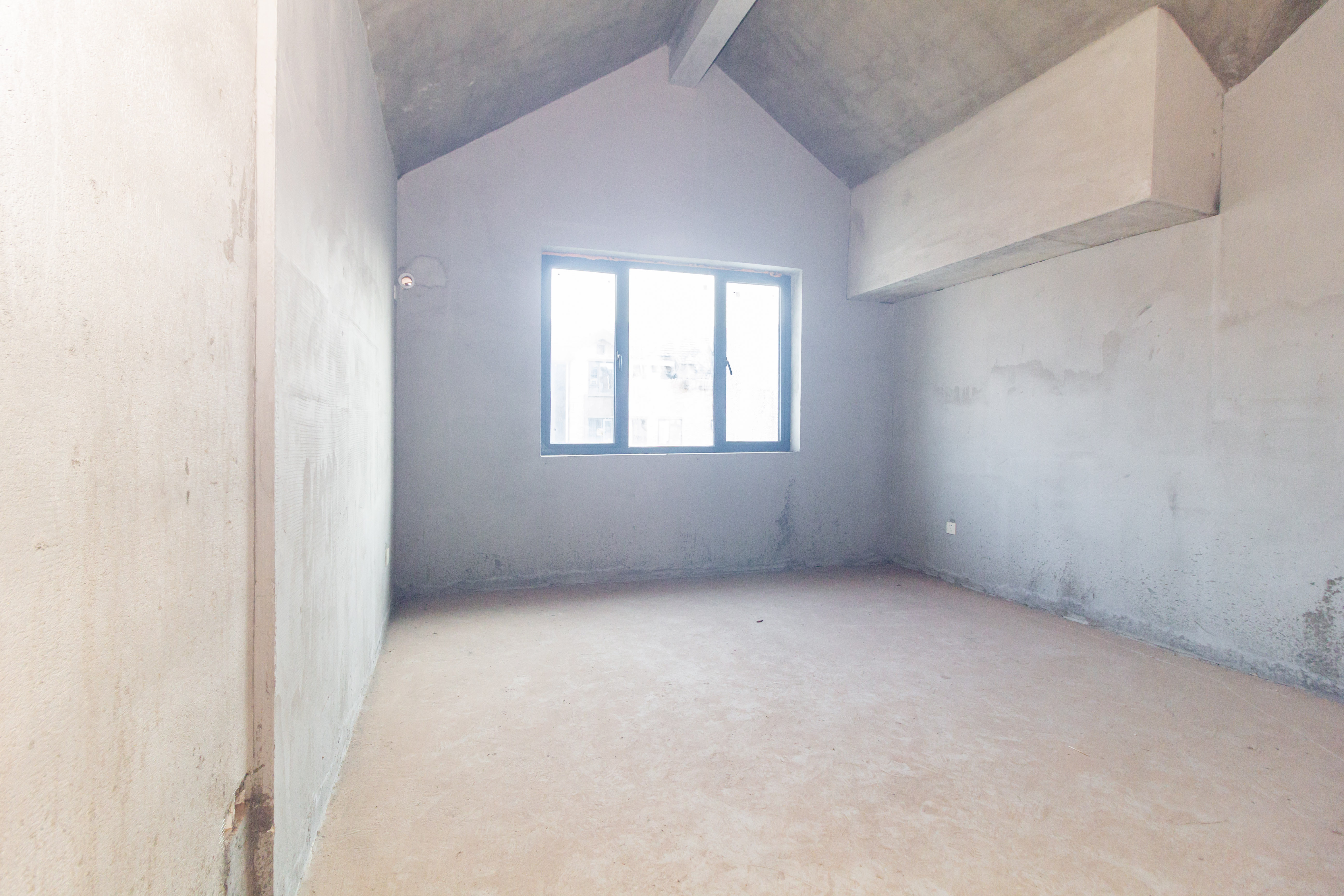 沃家苑 6室2厅2卫 200.0万 沃家苑 6室2厅2卫 200.0万卧室