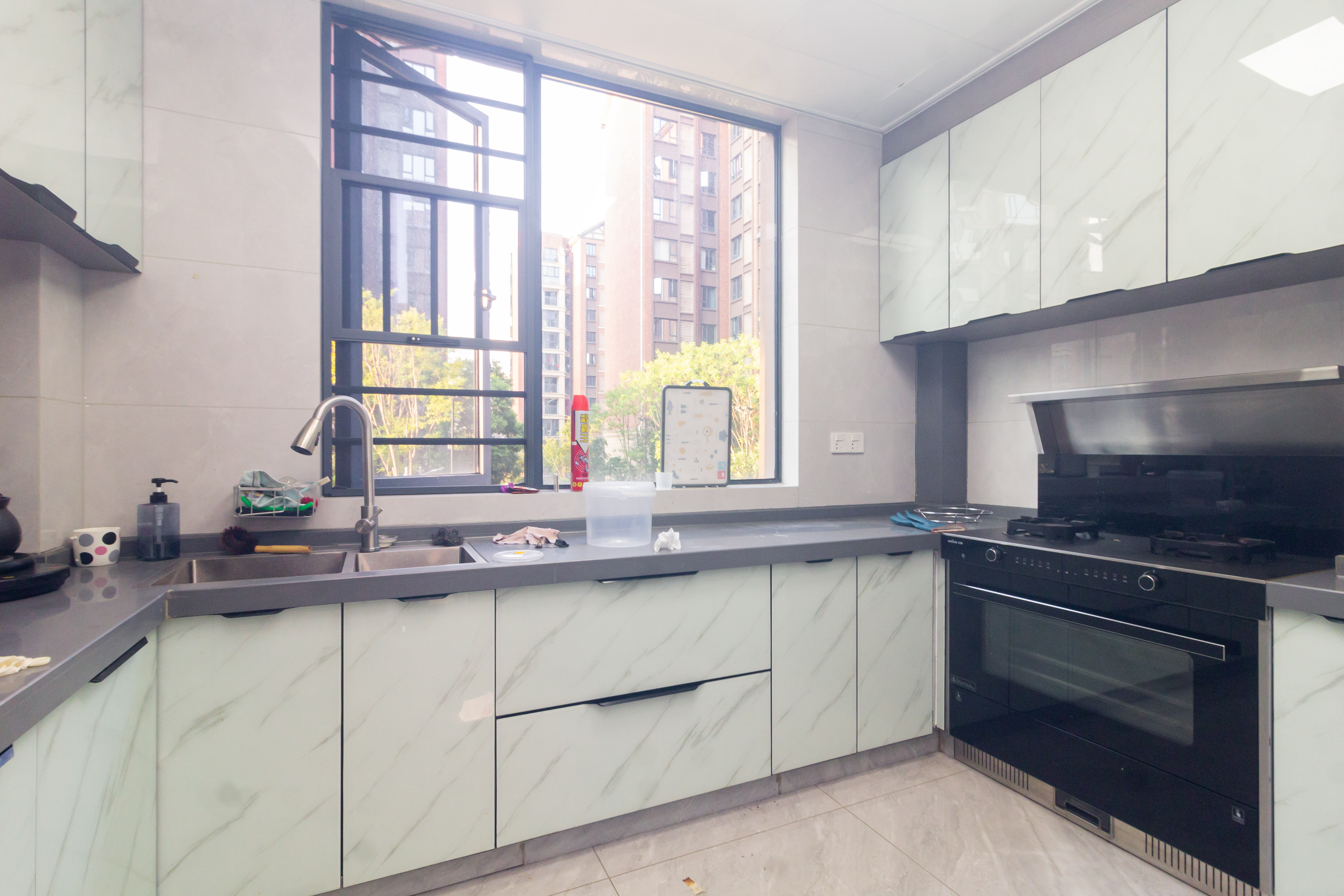 沃家苑 3室2厅2卫 88.0万 沃家苑 3室2厅2卫 88.0万厨房