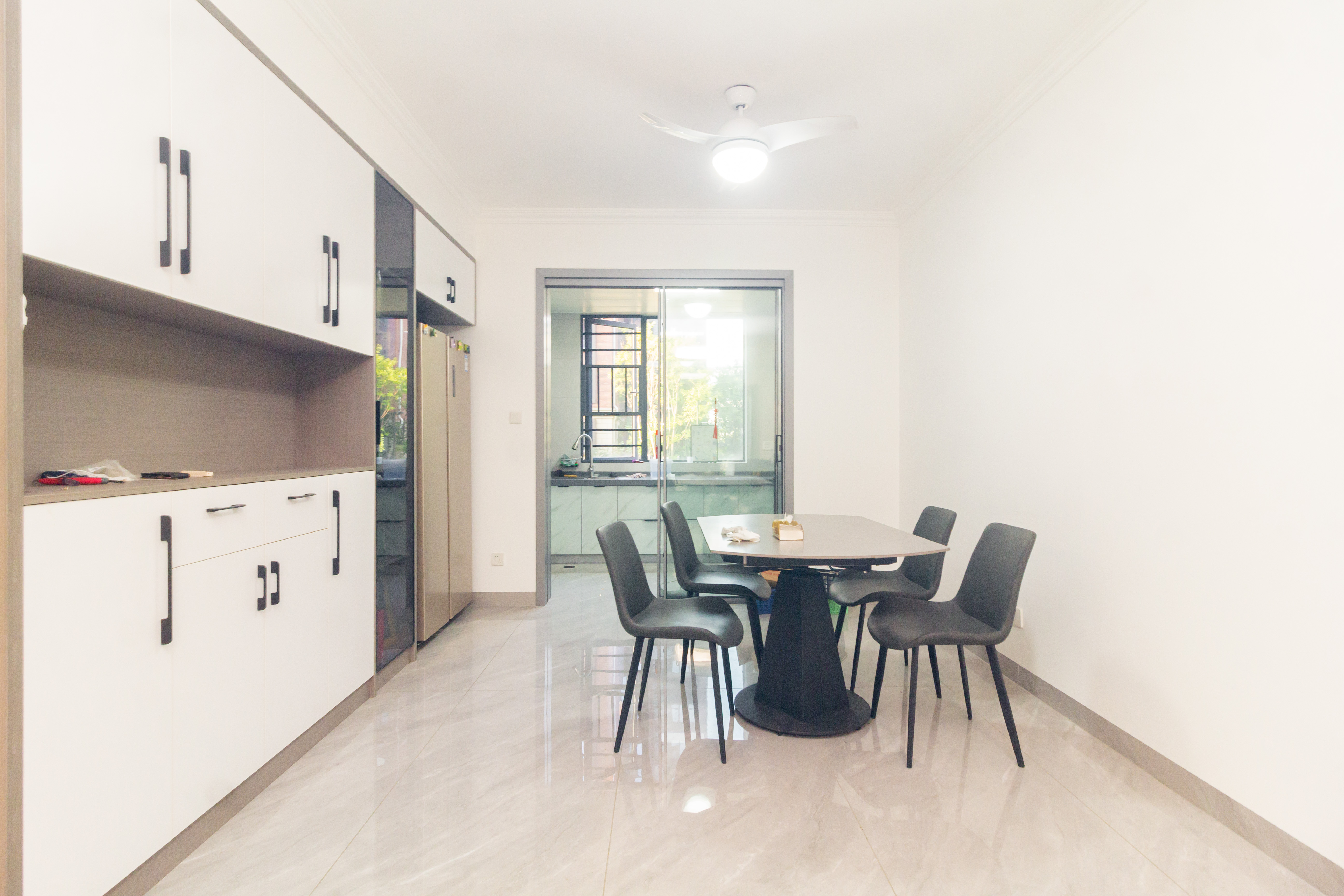 沃家苑 3室2厅2卫 88.0万 沃家苑 3室2厅2卫 88.0万客厅