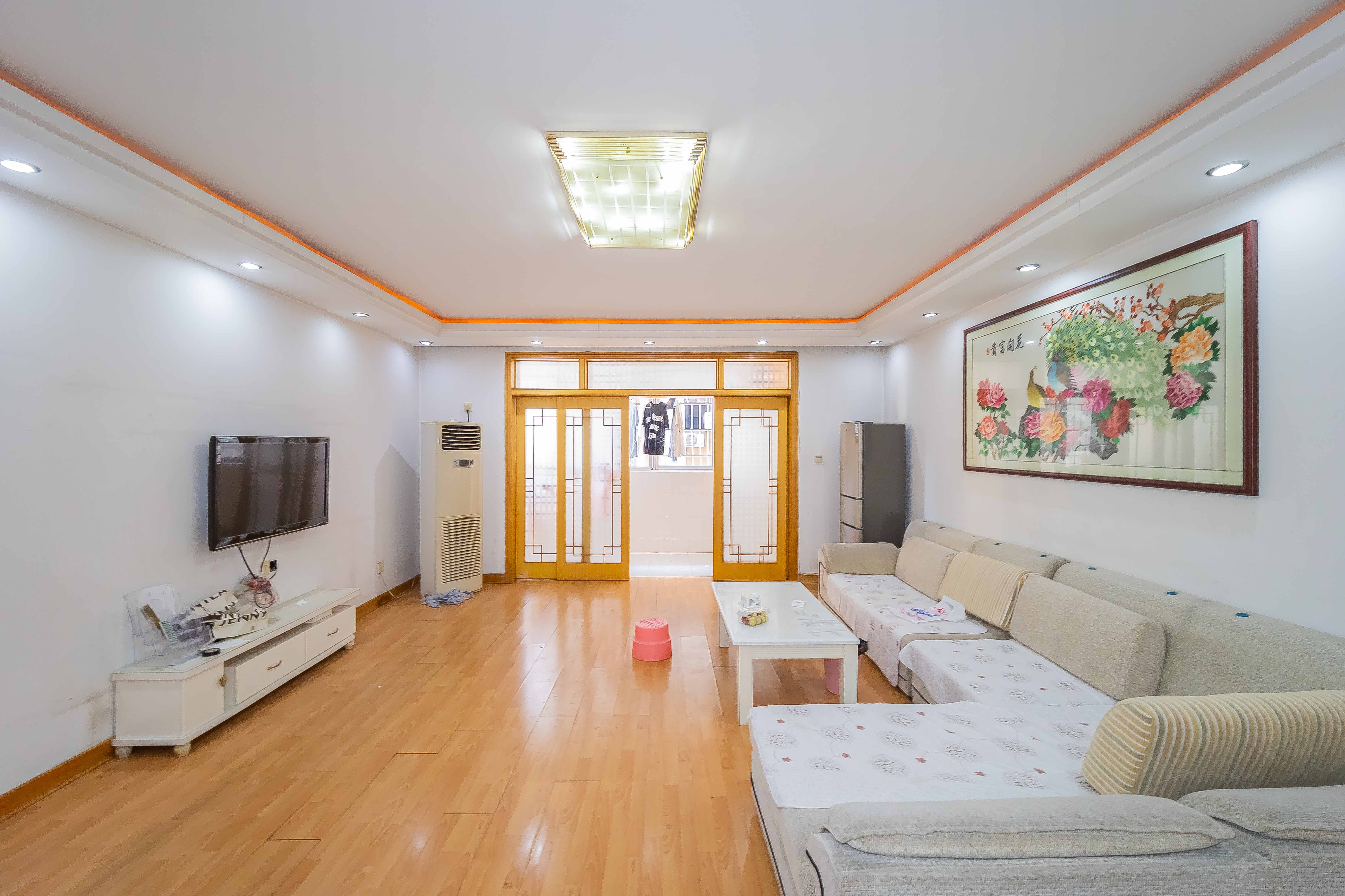 恩瑞公寓  3室2厅2卫    93.0万 恩瑞公寓  3室2厅2卫    93.0万