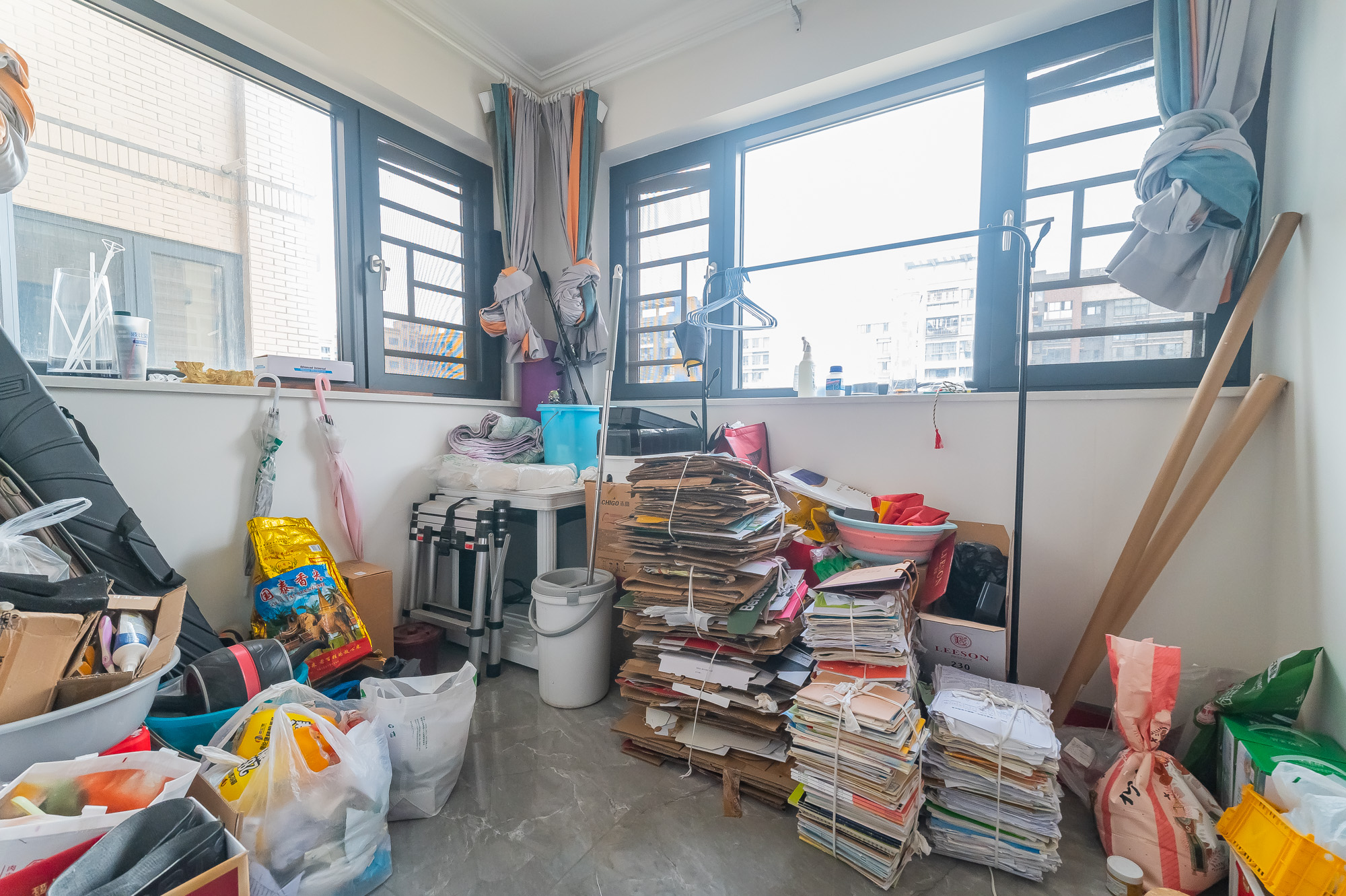 深业喜汇  5室2厅1卫   135.00万卧室
