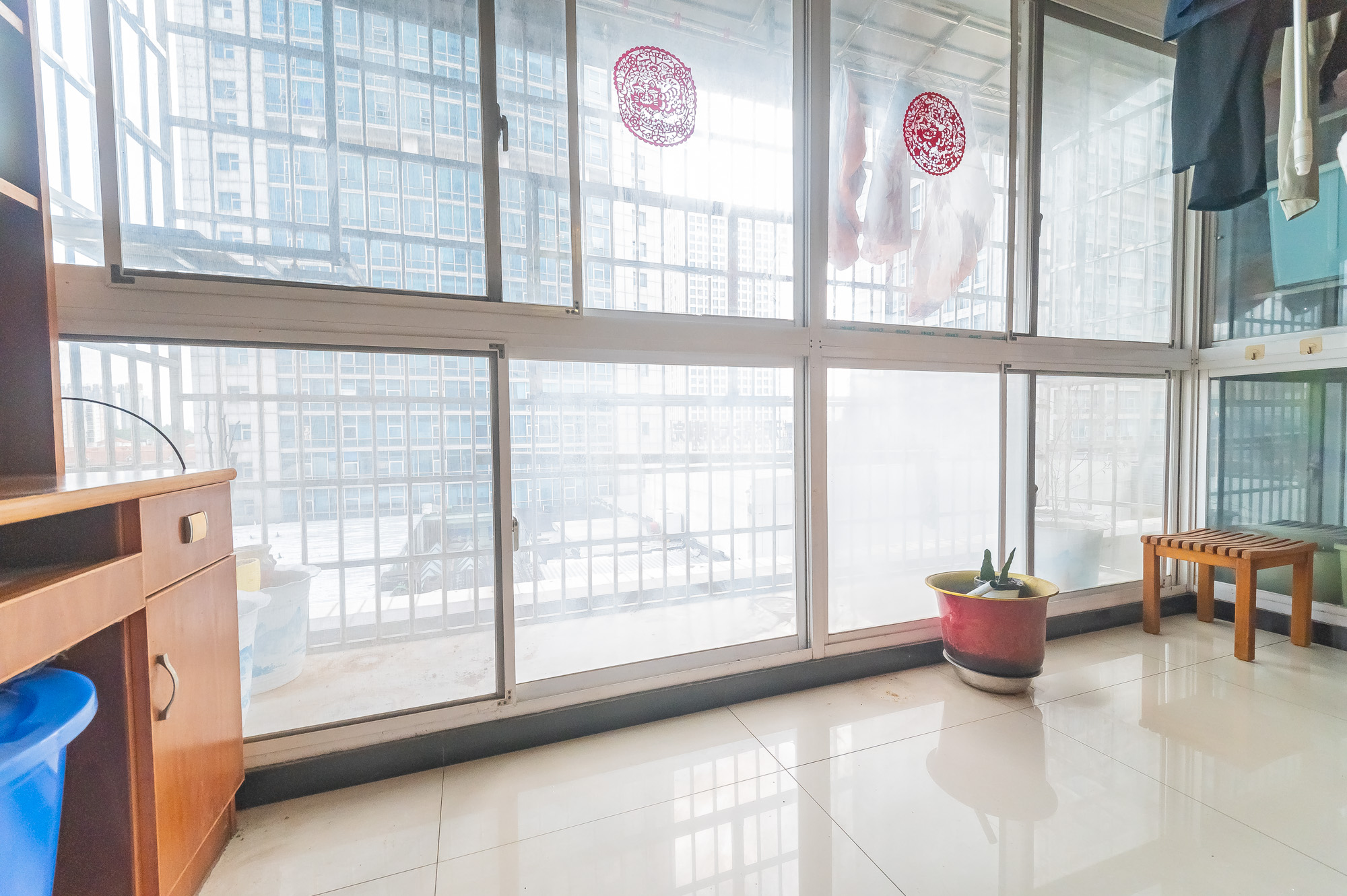 开源鑫景  3室2厅2卫    83.0万阳台