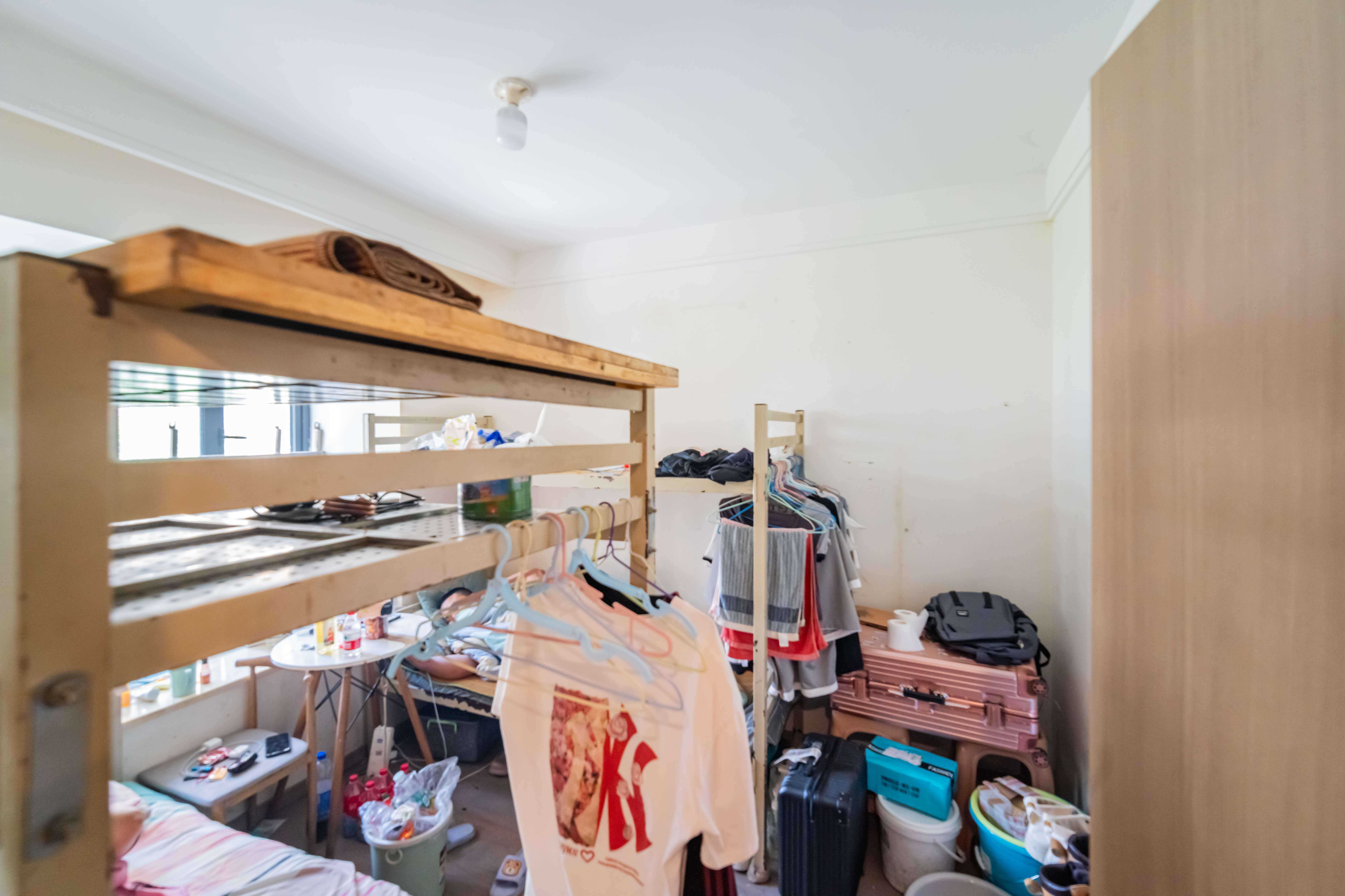 长沙高铁吾悦广场 3室2厅2卫 140.0万 长沙高铁吾悦广场 3室2厅2卫 140.0万卧室