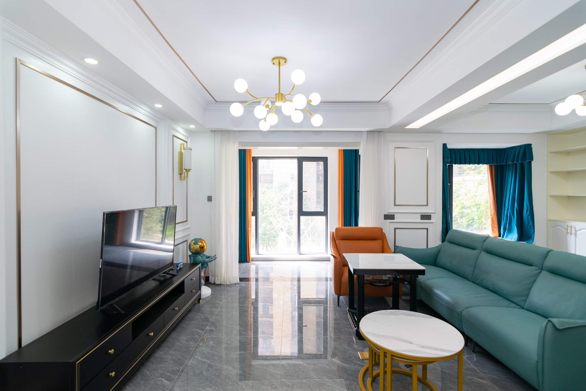 澳海谷山府 4室2厅2卫 103.8万 澳海谷山府 4室2厅2卫 103.8万客厅