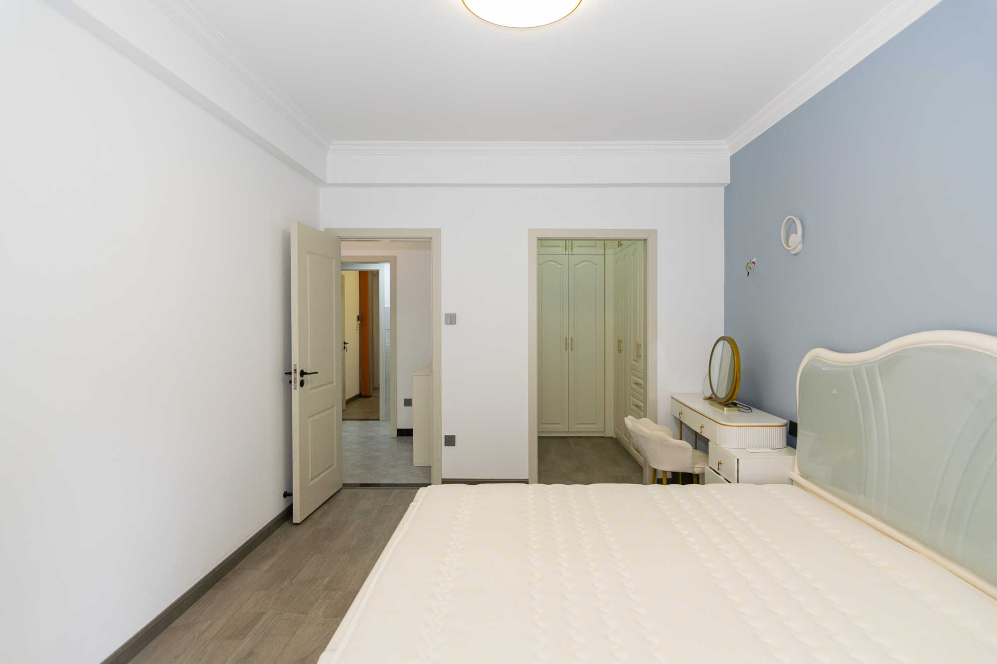 澳海谷山府 4室2厅2卫 103.8万 澳海谷山府 4室2厅2卫 103.8万卧室