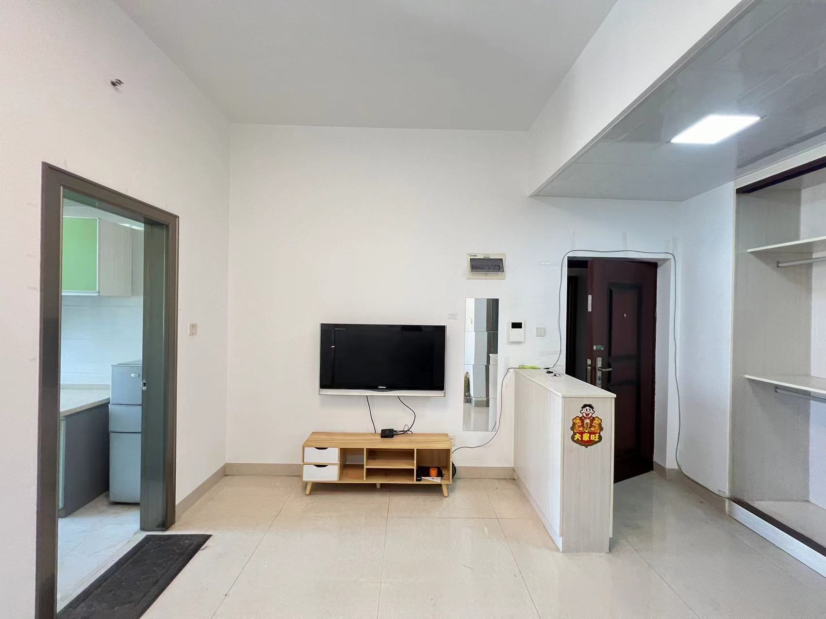 中泰财富湘江 1室1厅1卫 33.0万 中泰财富湘江 1室1厅1卫 33.0万室内图